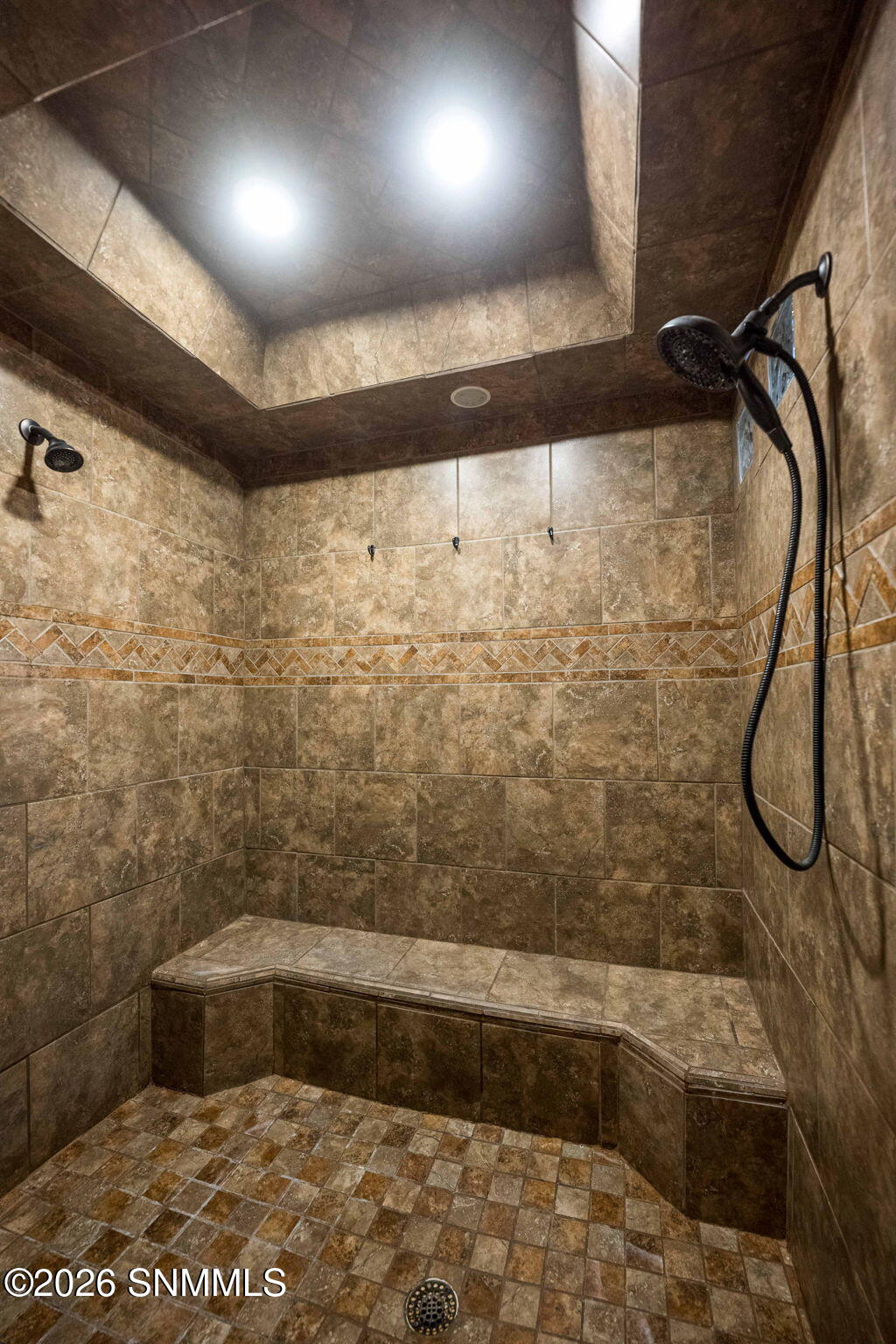 35-web-or-mls-Snappin Homes (Goldeneye12