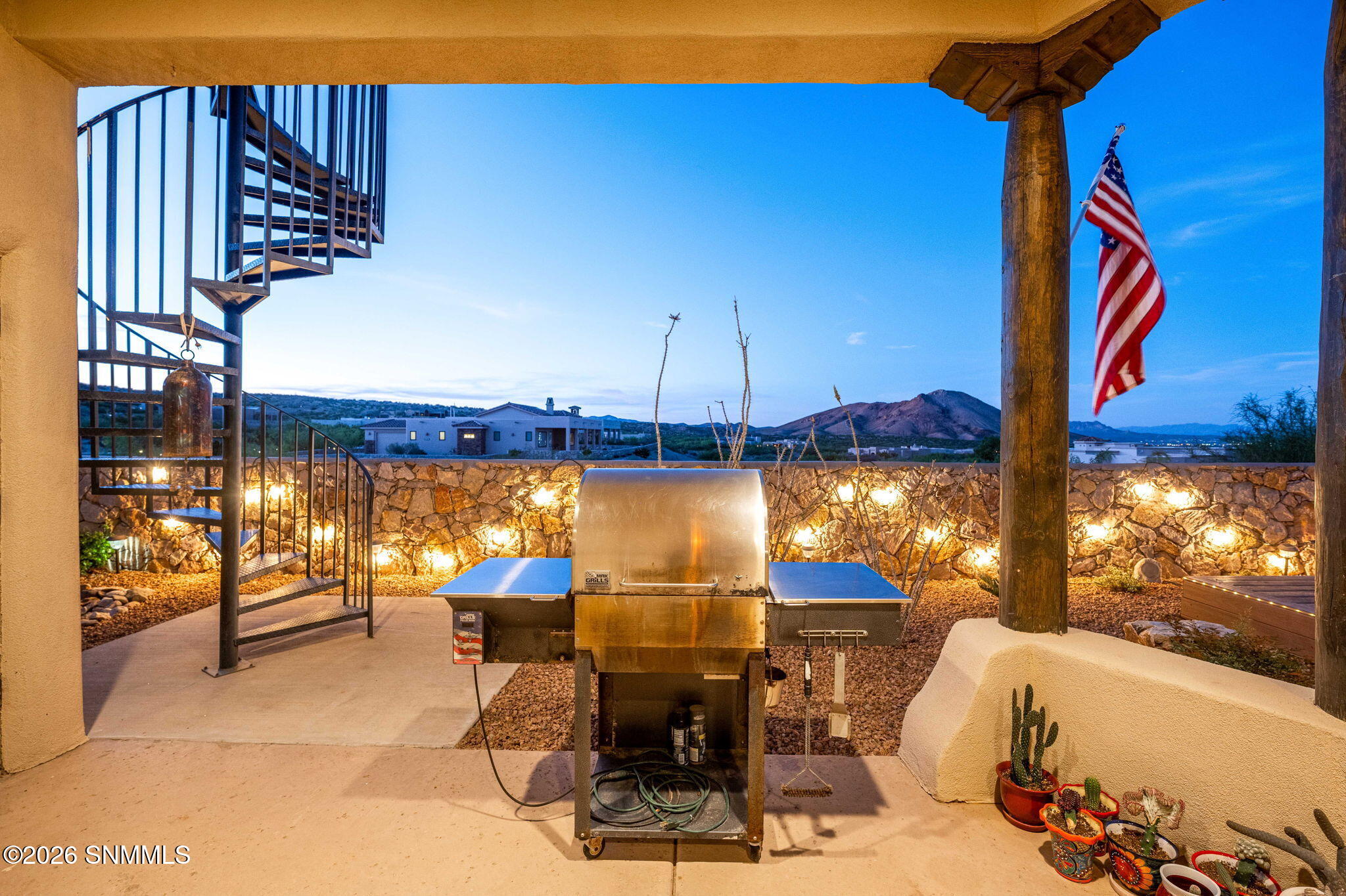 64-web-or-mls-Snappin Homes (Goldeneye12