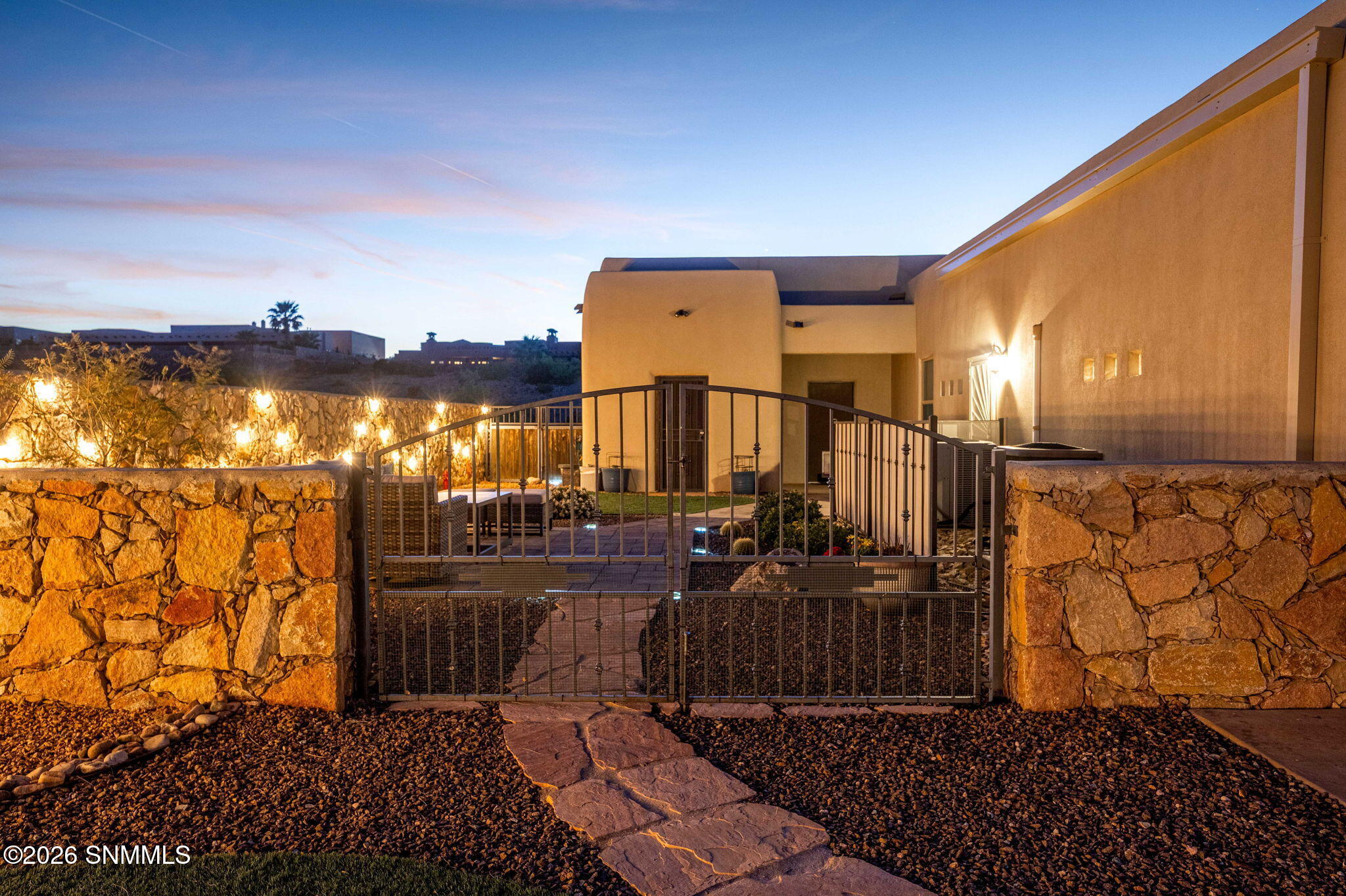 74-web-or-mls-Snappin Homes (Goldeneye12