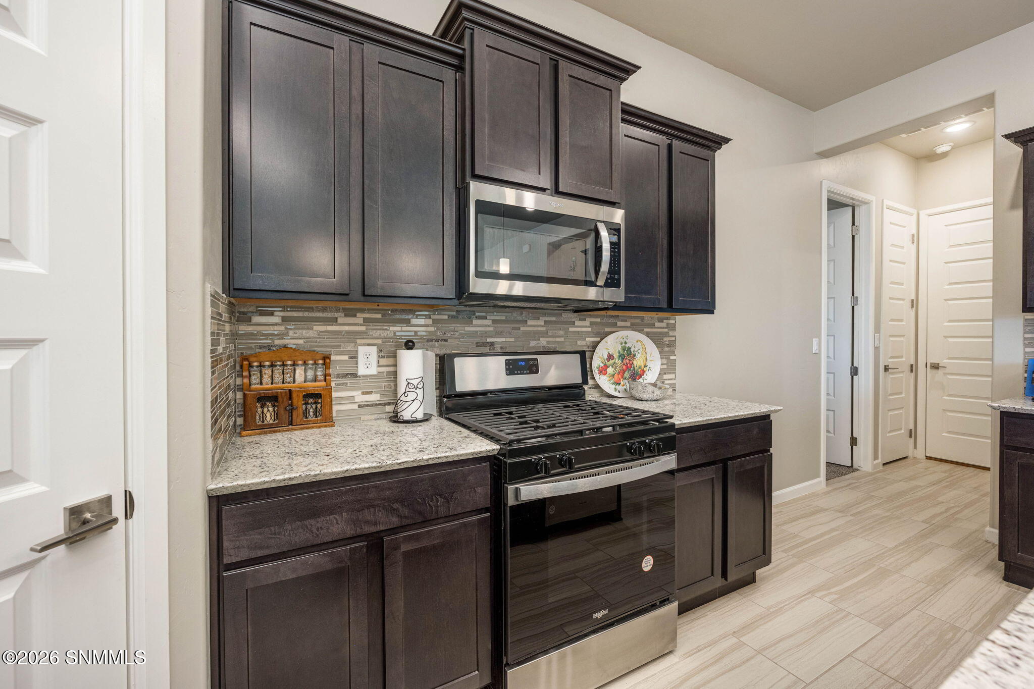 14-web-or-mls-Snappin Homes (Silverado38