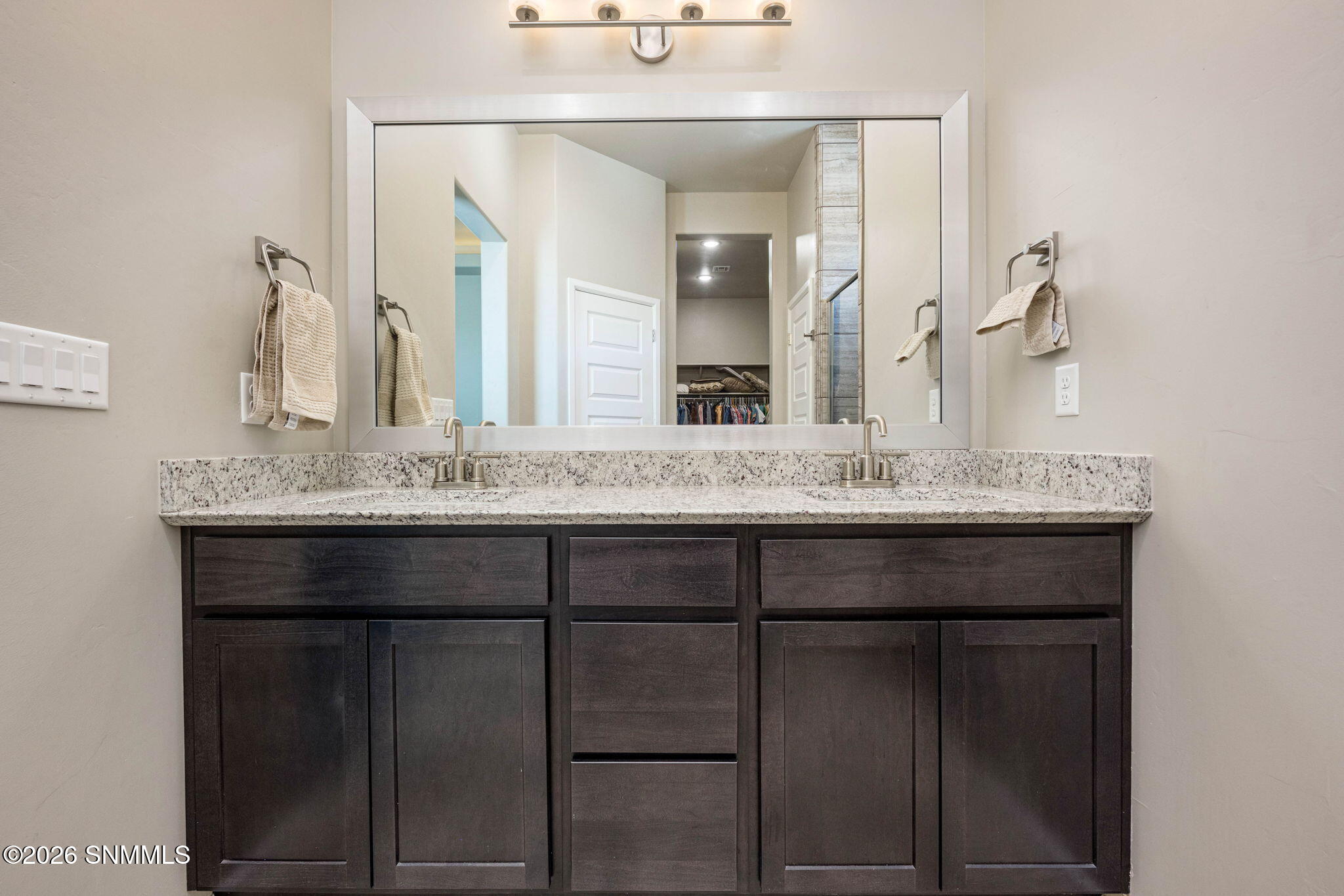 22-web-or-mls-Snappin Homes (Silverado38