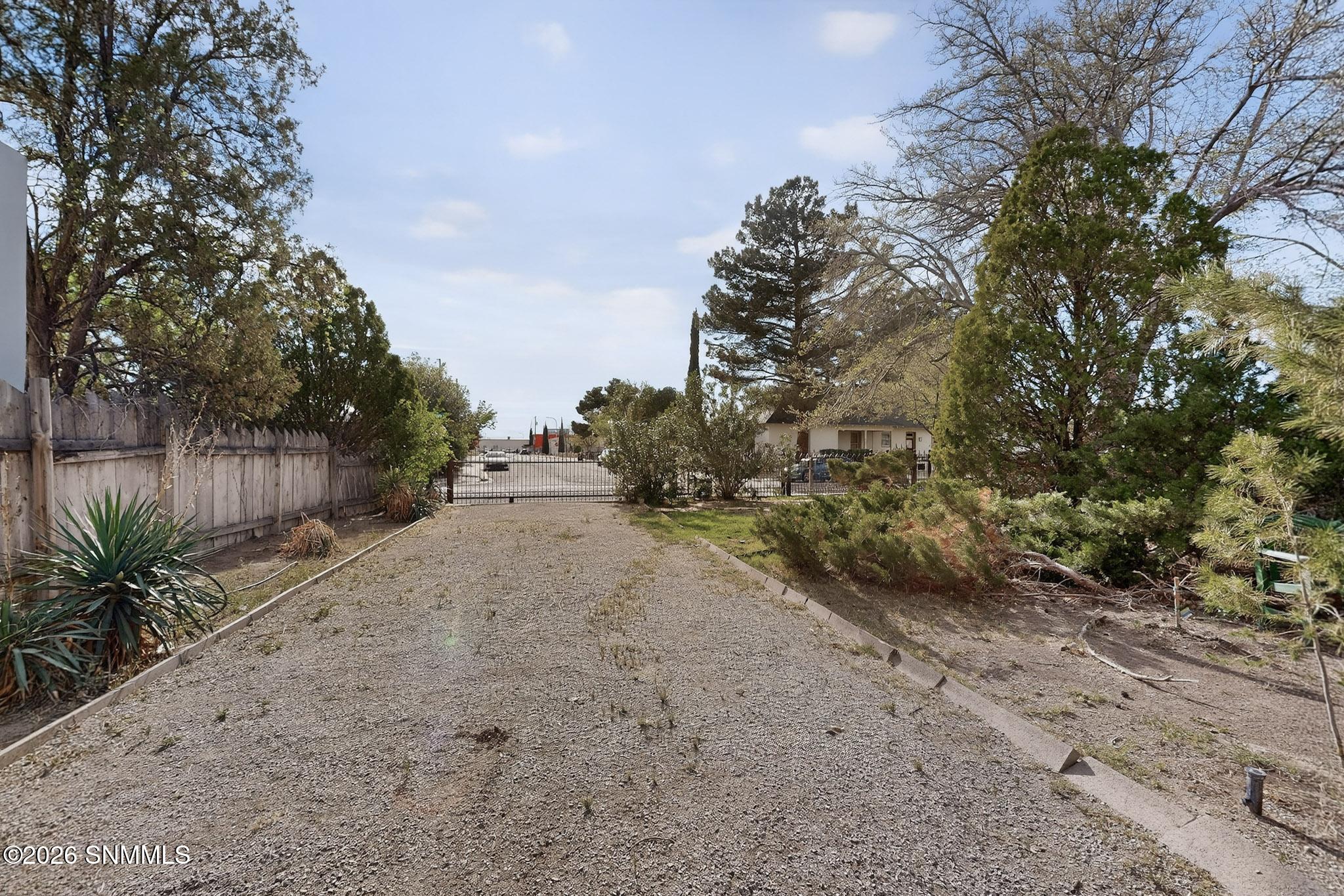 67-3D-Casas-249-S-Miranda-St-03252026_08