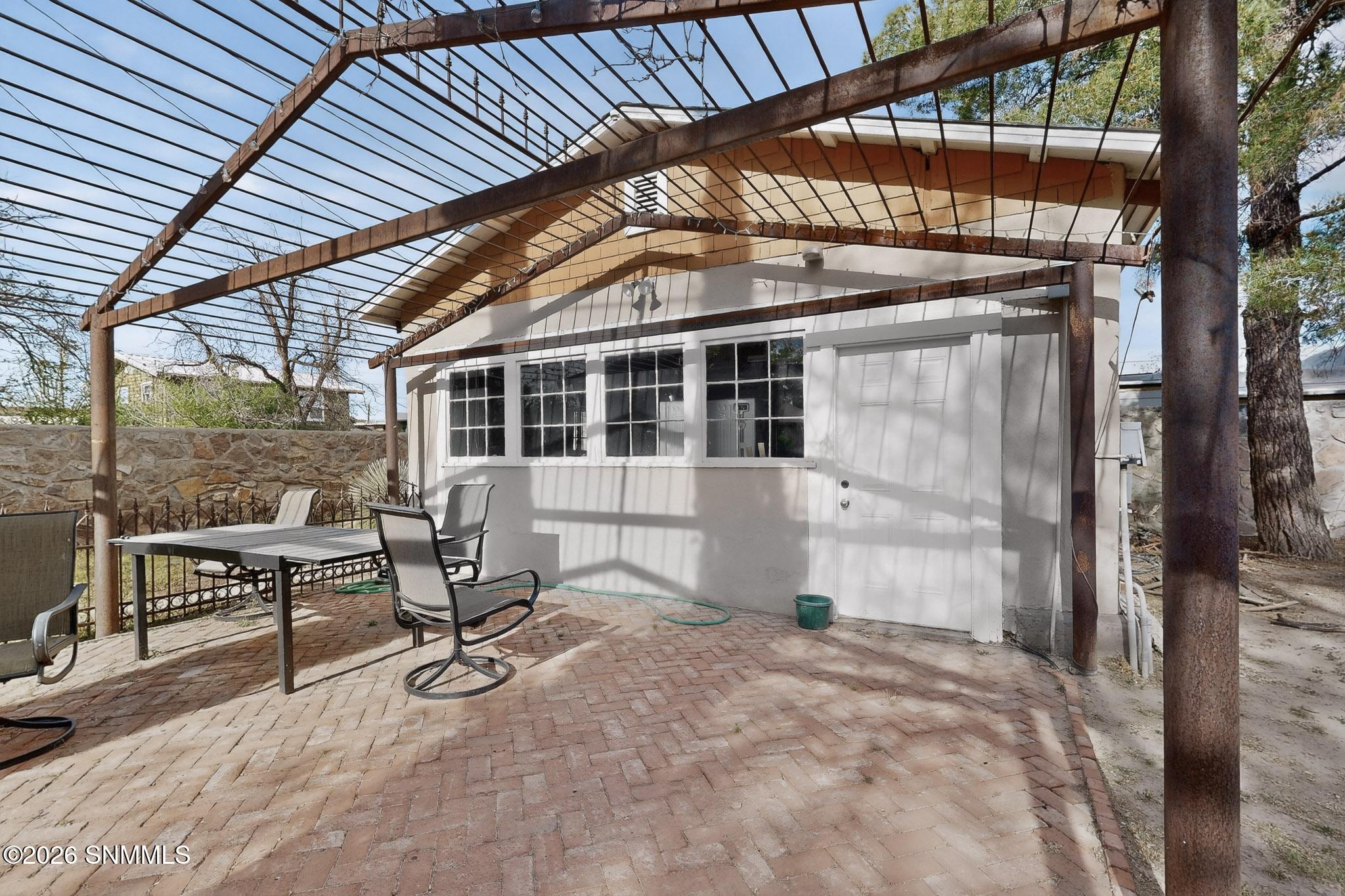 68-3D-Casas-249-S-Miranda-St-03252026_08