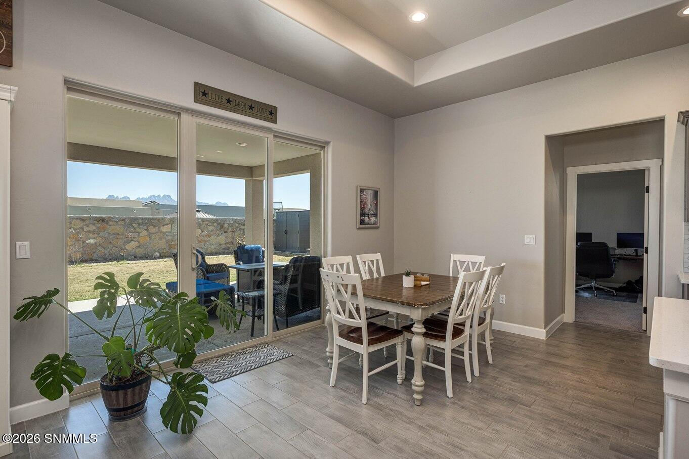 11 - Dining Area - 6516 Blackbird Rd-12