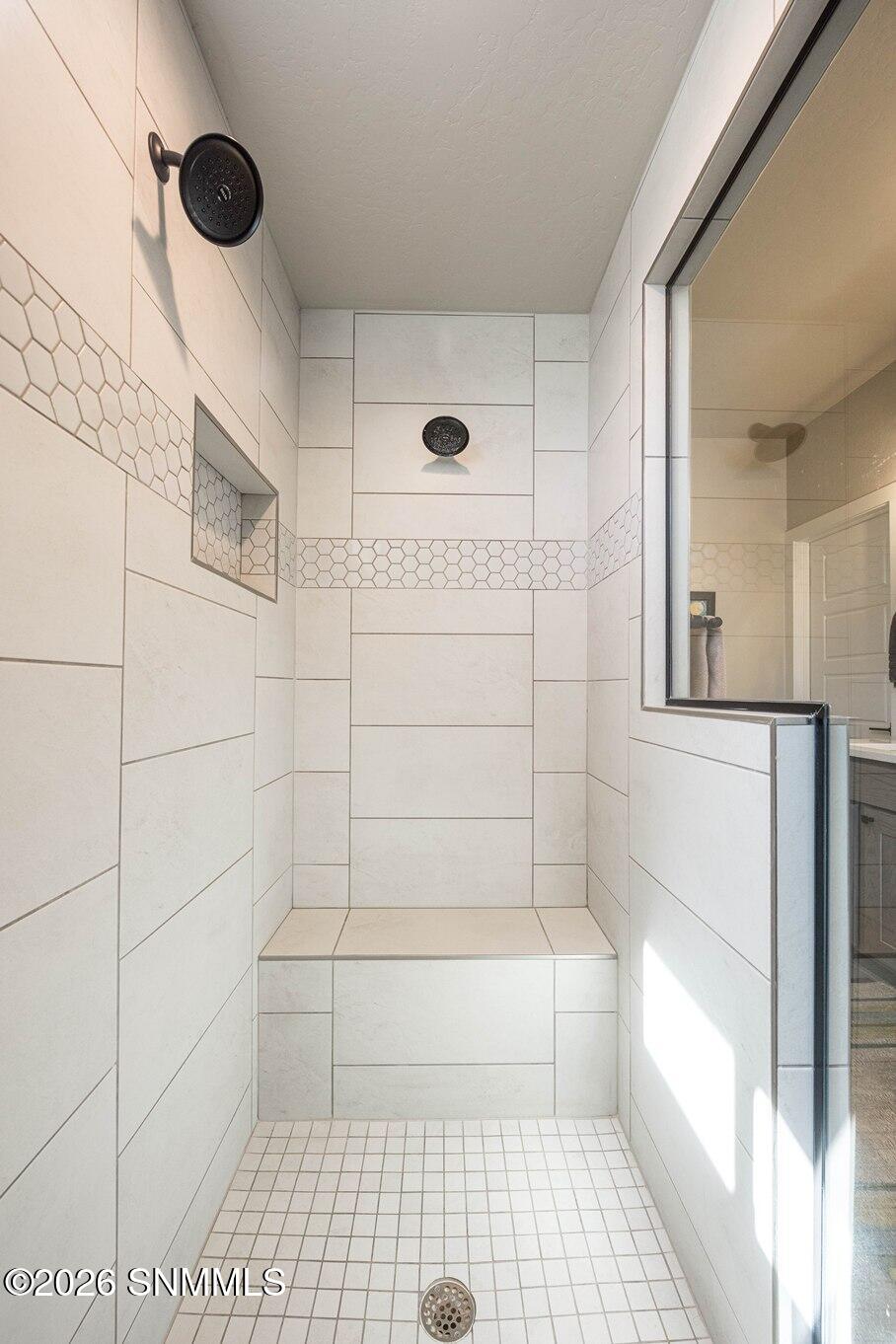 18 - Master Shower - 6516 Blackbird Rd-2