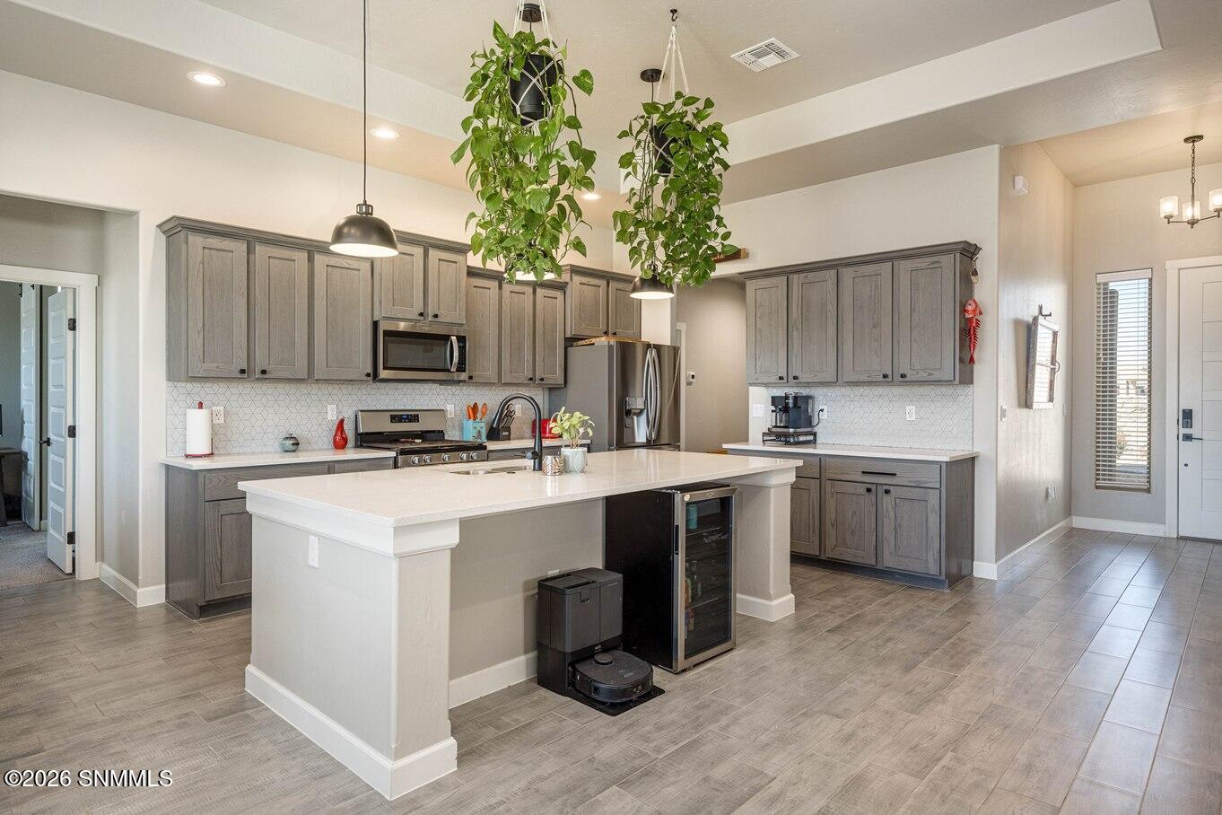 08 - Kitchen - 6516 Blackbird Rd-09