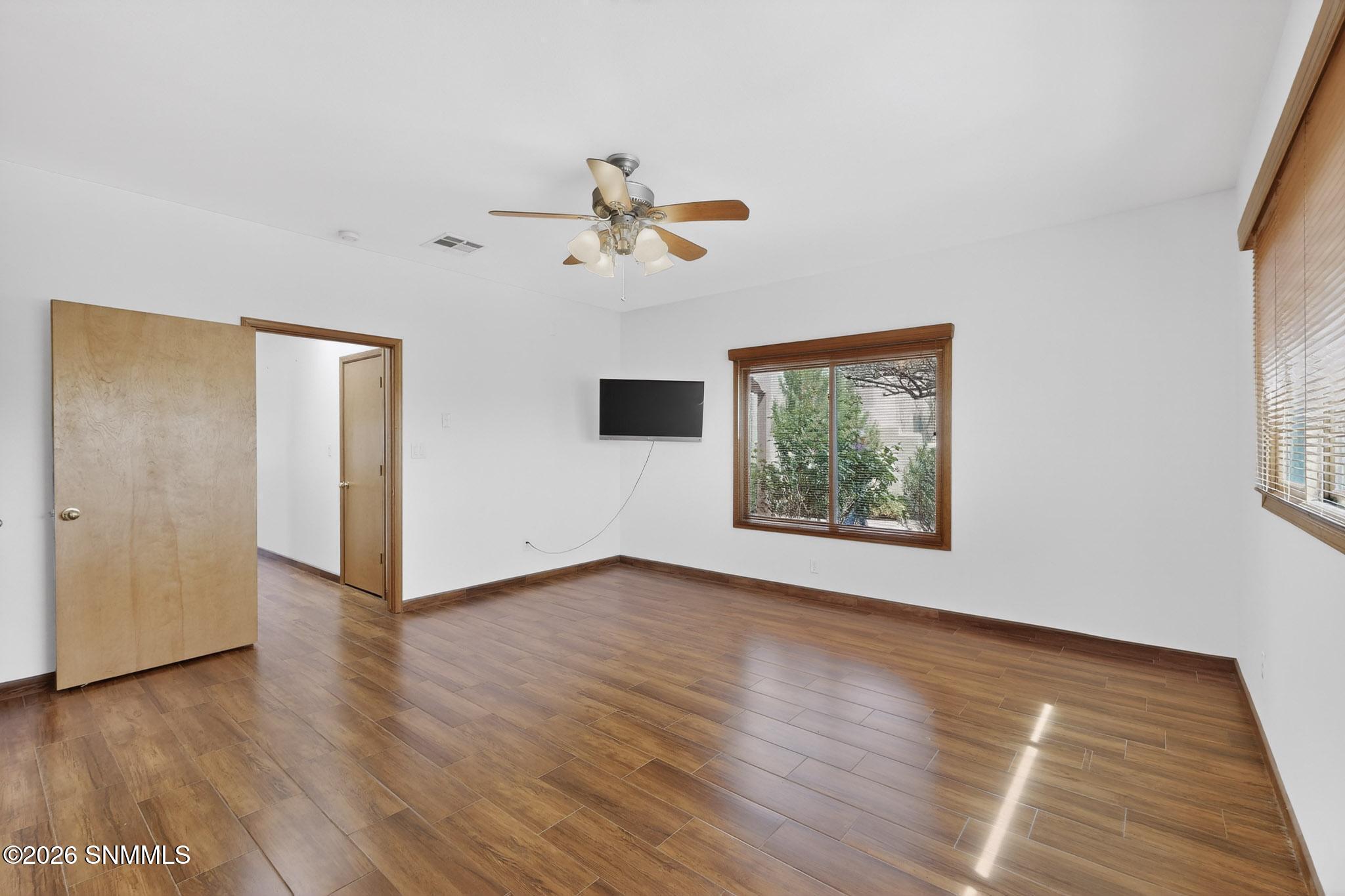 32-3D-Casas-5875-N-Jornada-Rd-03312026_0