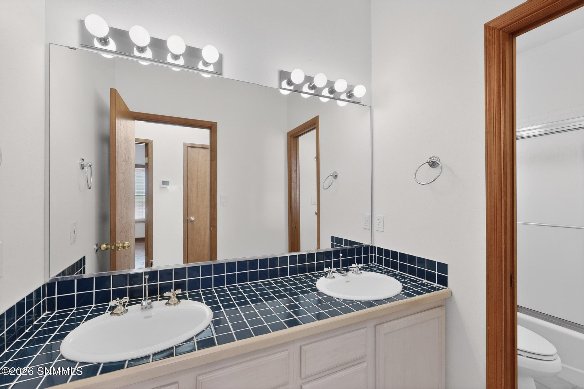 41-3D-Casas-5875-N-Jornada-Rd-03312026_0