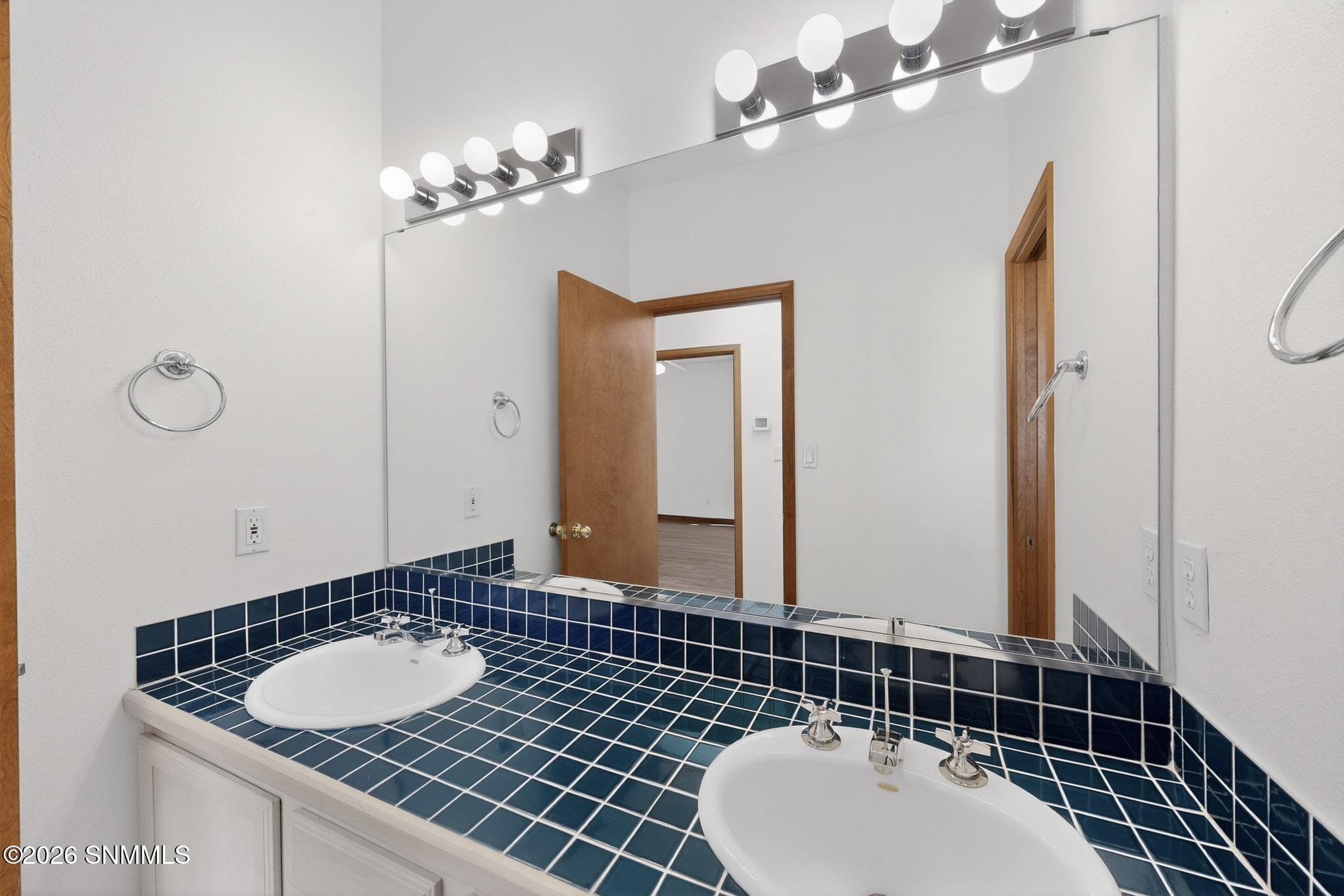 42-3D-Casas-5875-N-Jornada-Rd-03312026_0