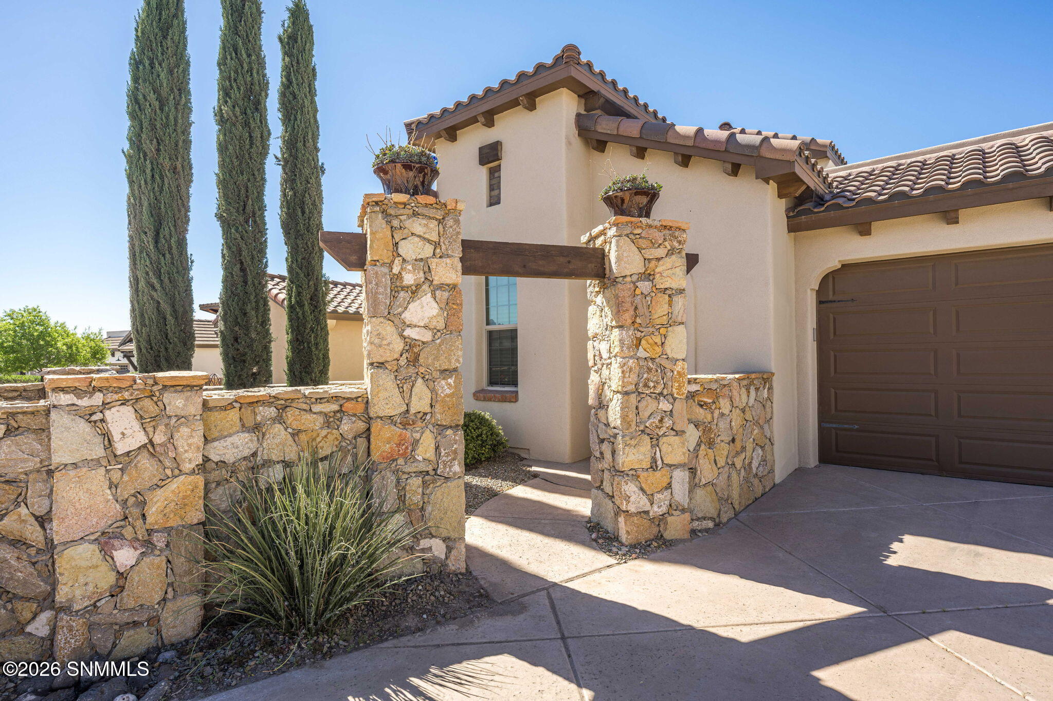 4-web-or-mls-Snappin Homes (Maddox2945)-