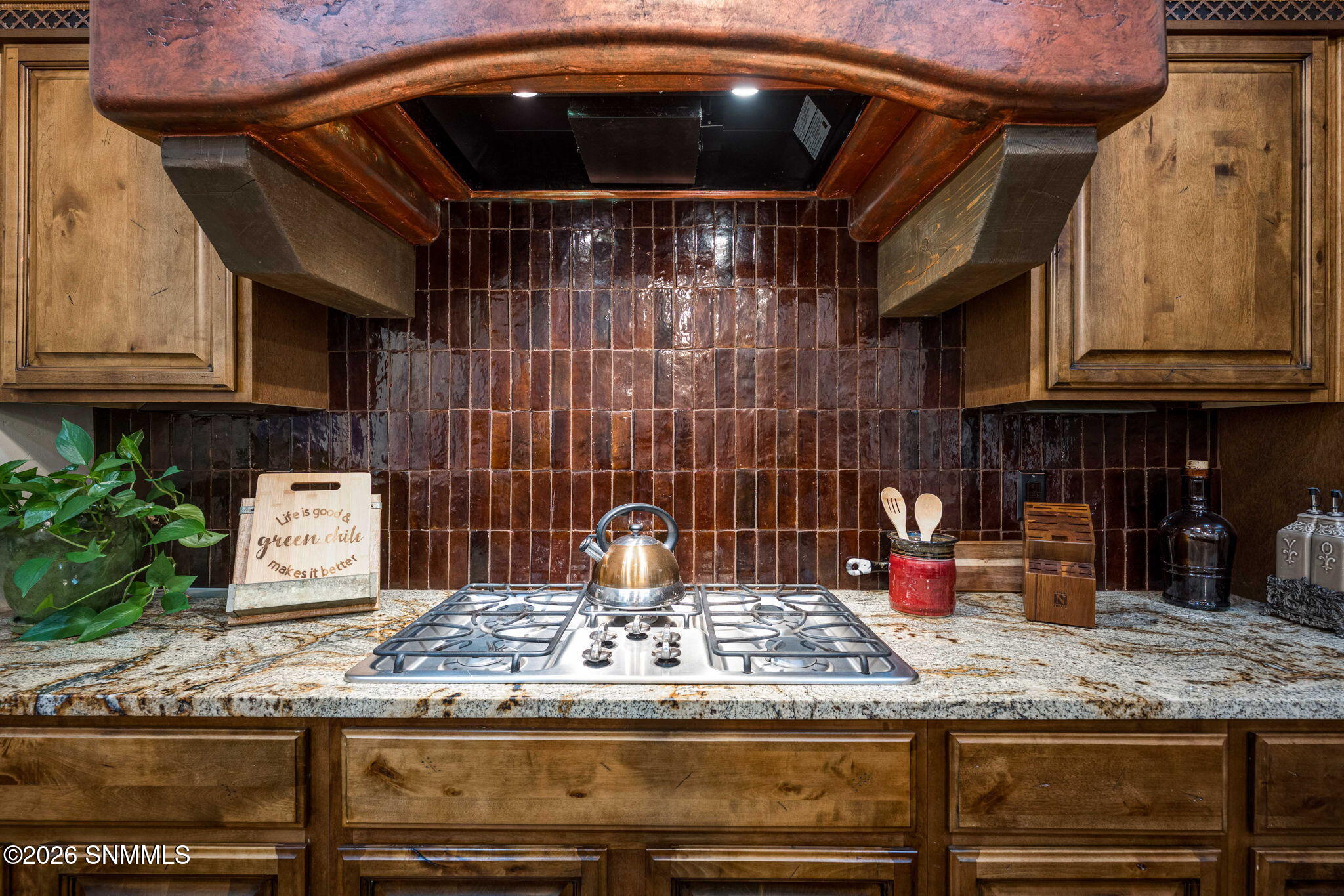 21-web-or-mls-Snappin Homes (Maddox2945)