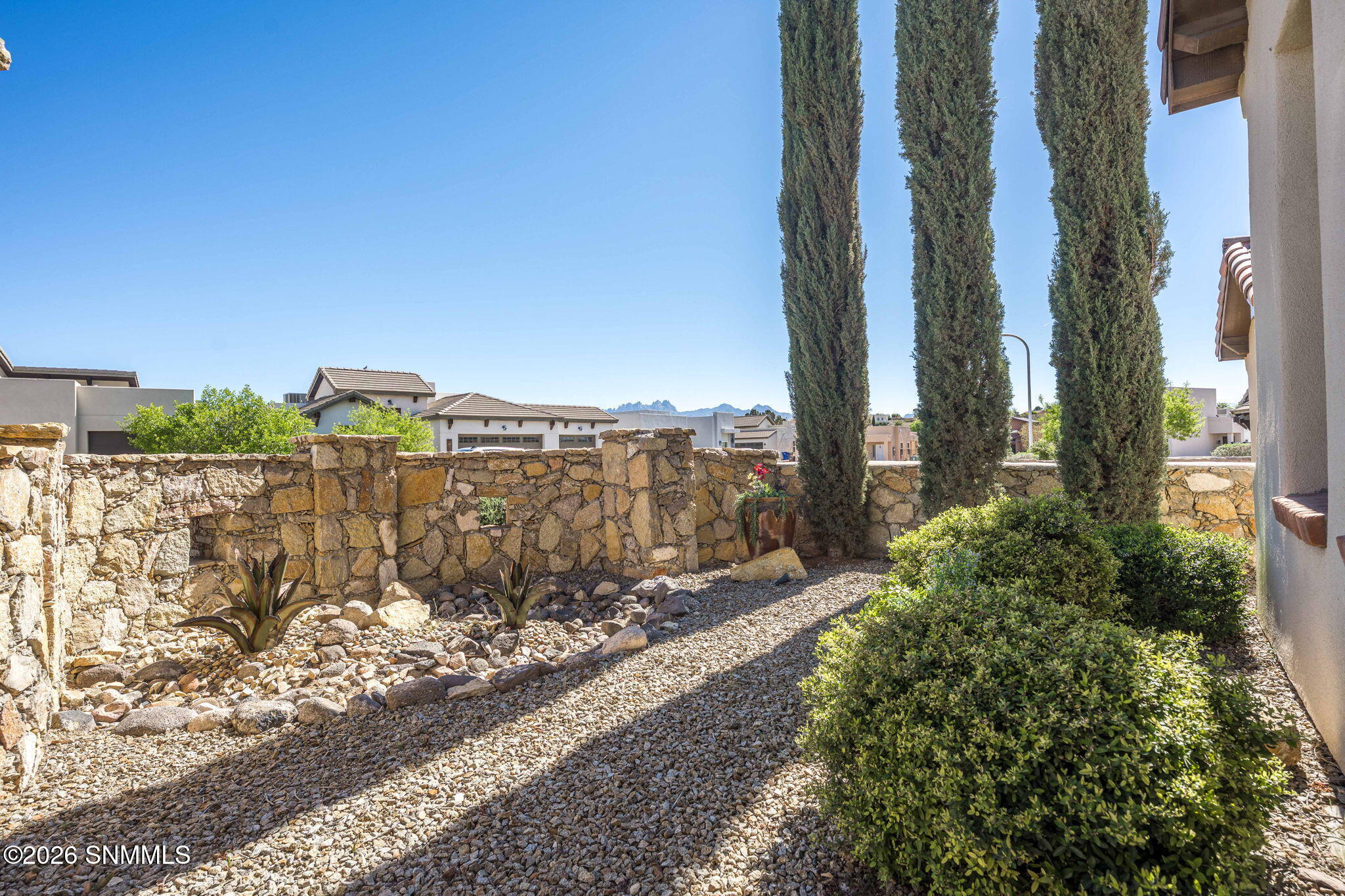 5-web-or-mls-Snappin Homes (Maddox2945)-