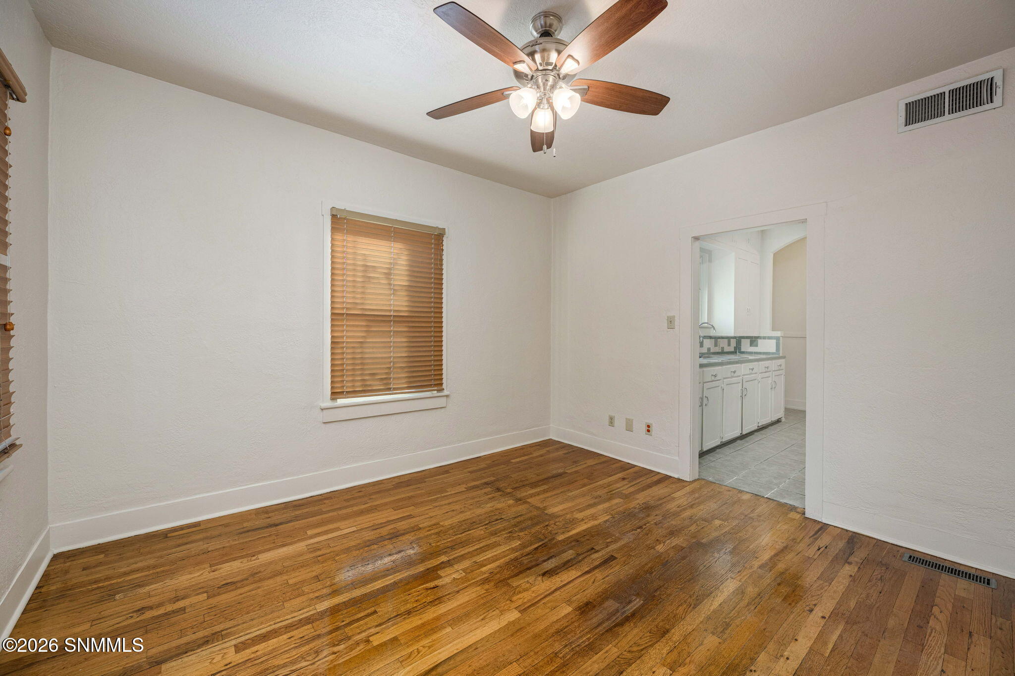 9-web-or-mls-Snappin Homes (MainN1143)-9