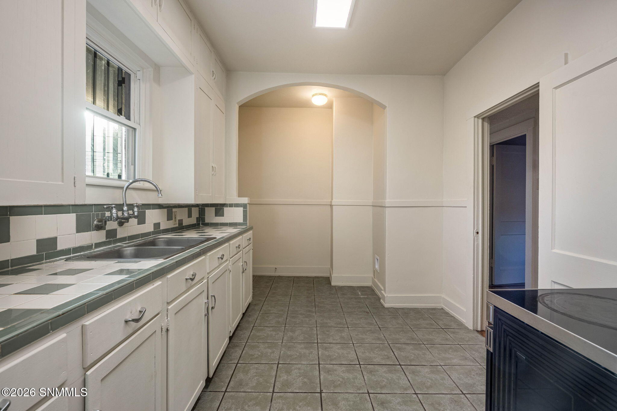 10-web-or-mls-Snappin Homes (MainN1143)-