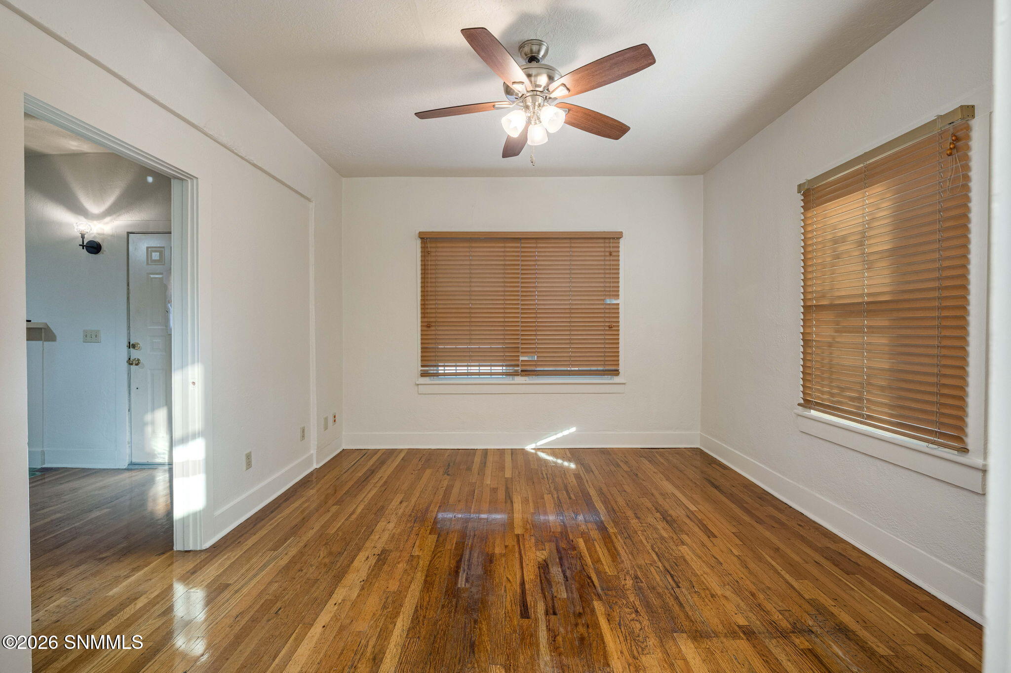 8-web-or-mls-Snappin Homes (MainN1143)-8