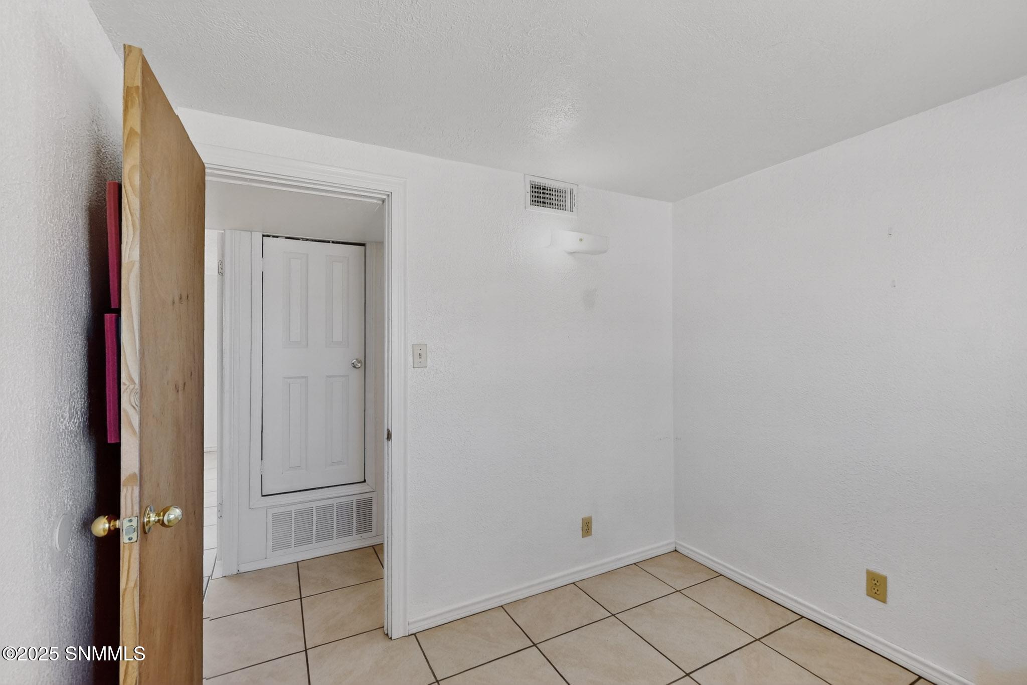 31-026_3D-Casas-1640-E-Idaho-10022025_08