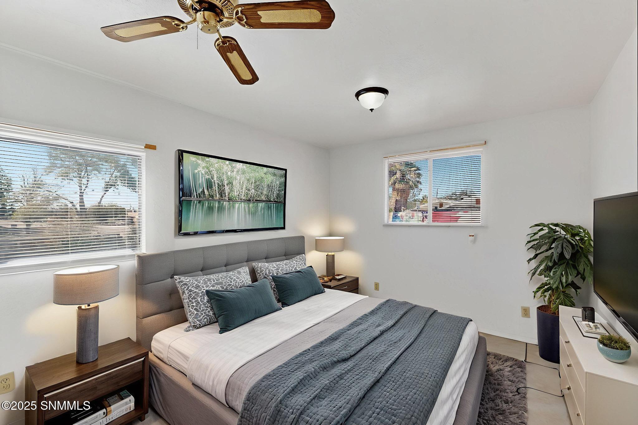 41-010_3D-Casas-1640-E-Idaho-10022025_07