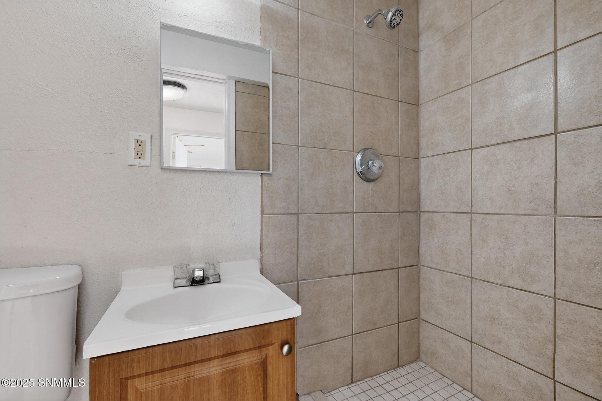 15-011_3D-Casas-1640-E-Idaho-10022025_07