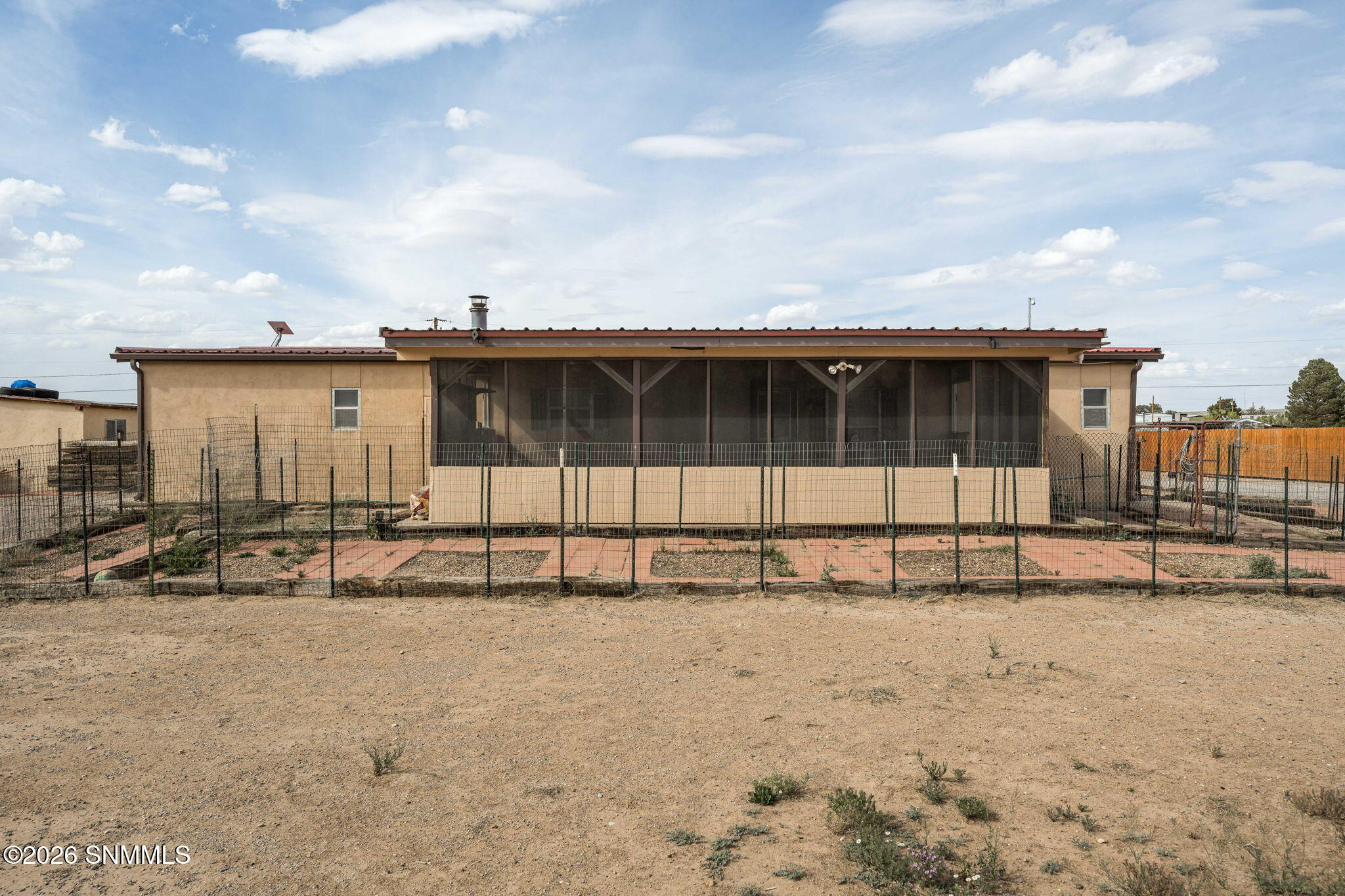 2-web-or-mls-Snappin Homes (Carr12290)-2