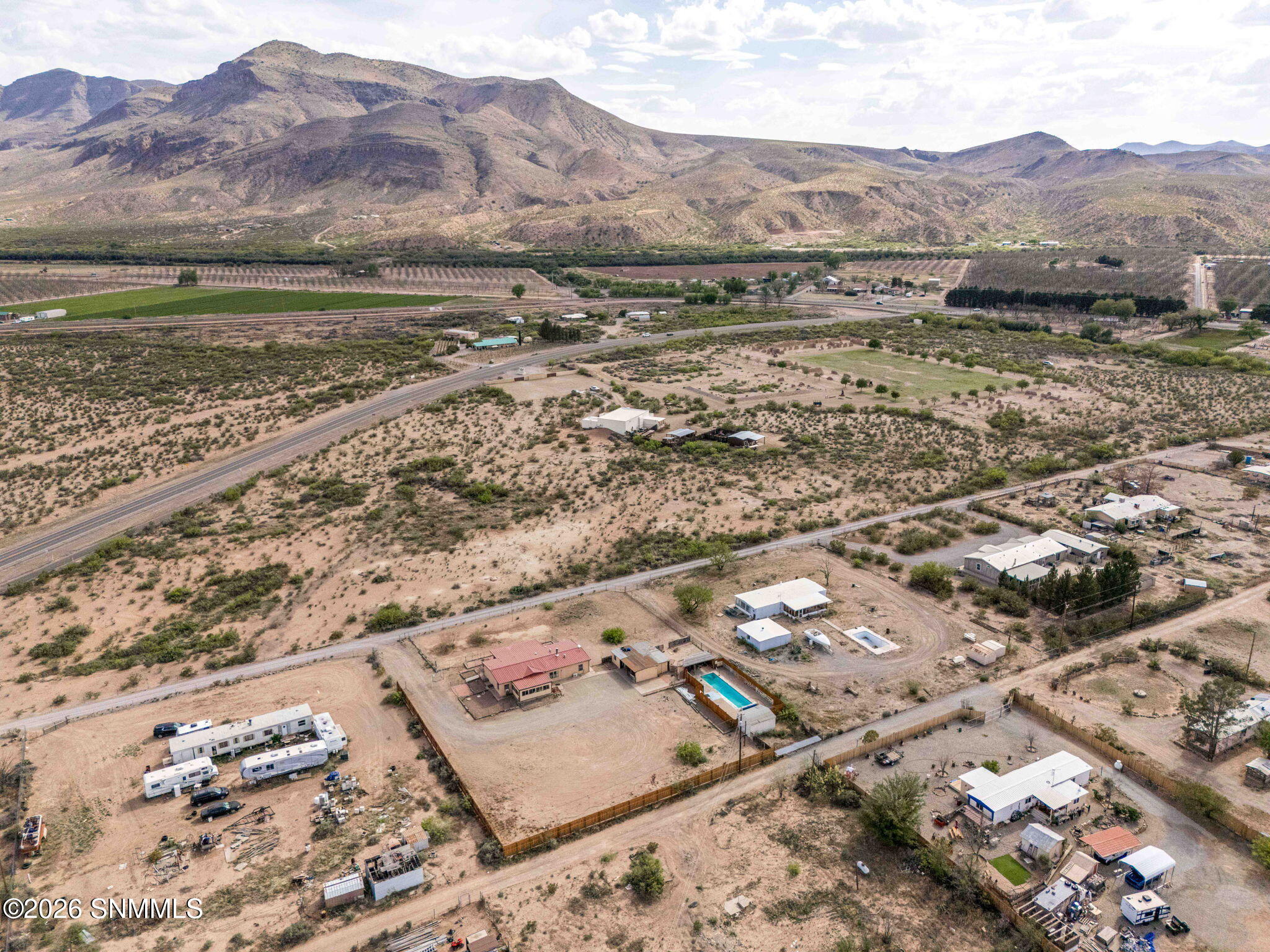 56-web-or-mls-Snappin Homes (Carr12290)-