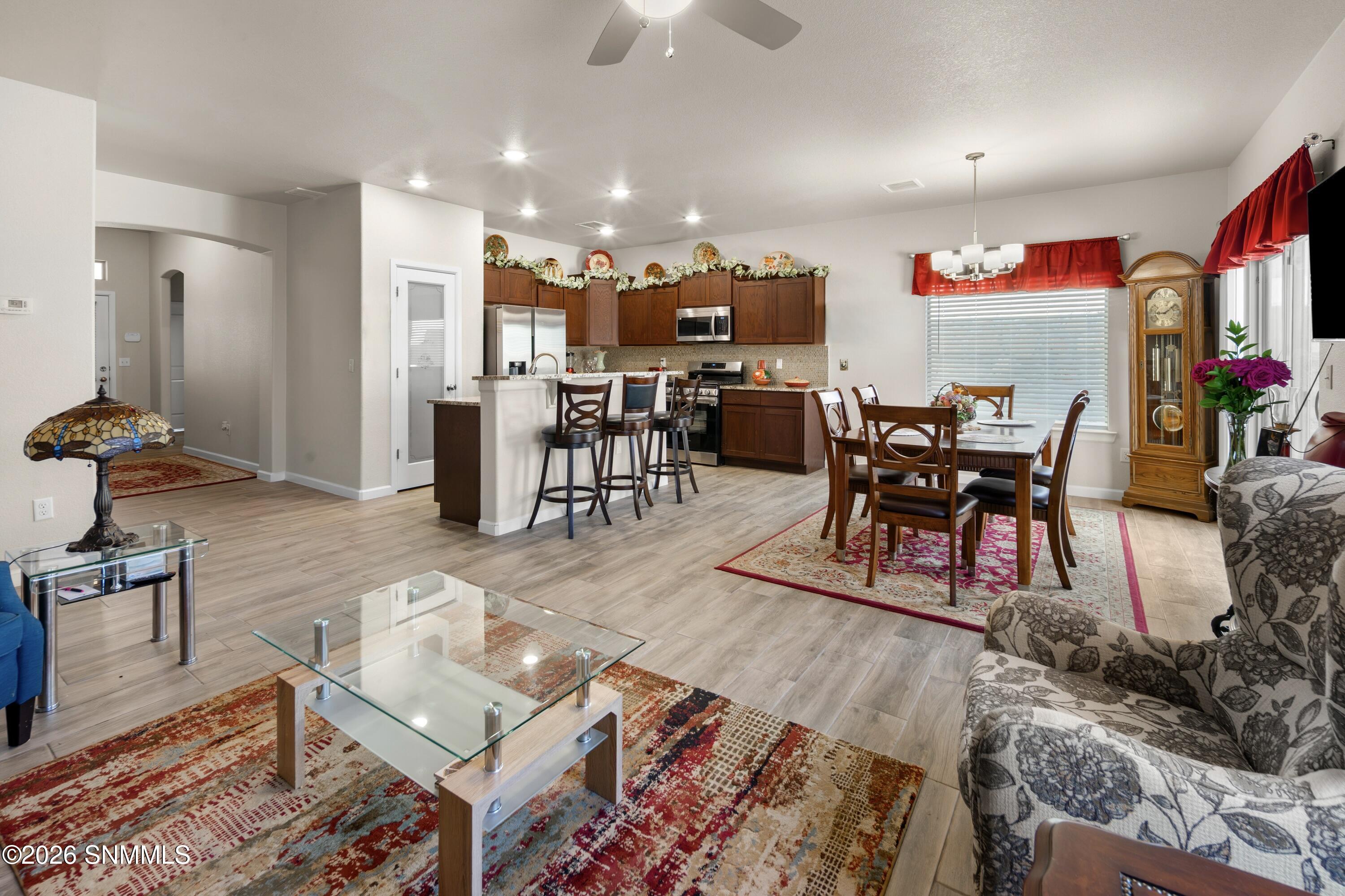 1117 Nickel Hill Ave.