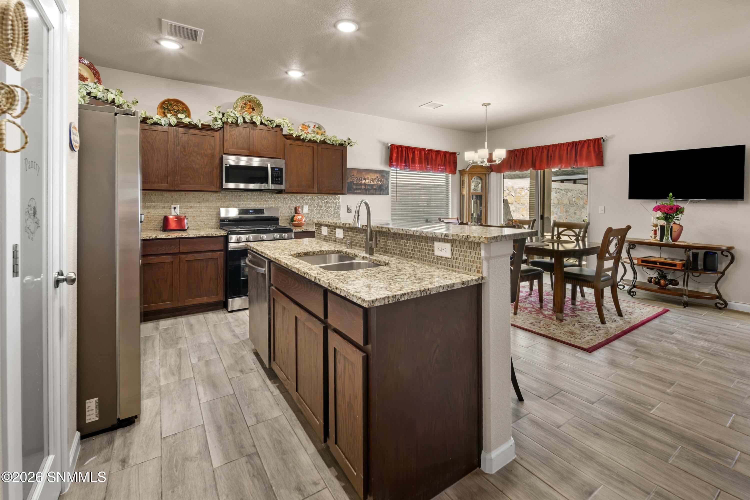 1117 Nickel Hill Ave.