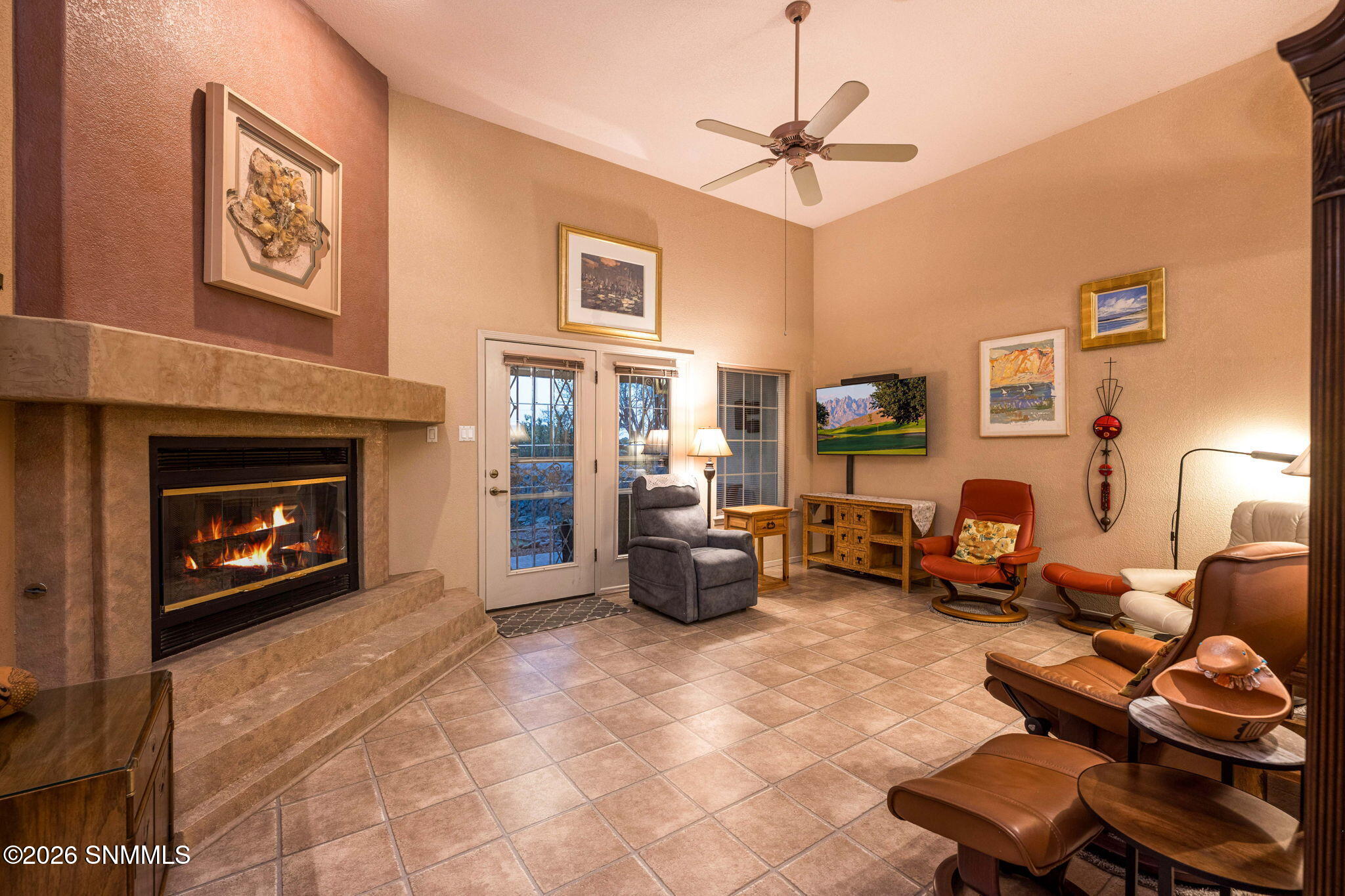 1 2444 Eldorado Ct. Las Cruces NM Z Real