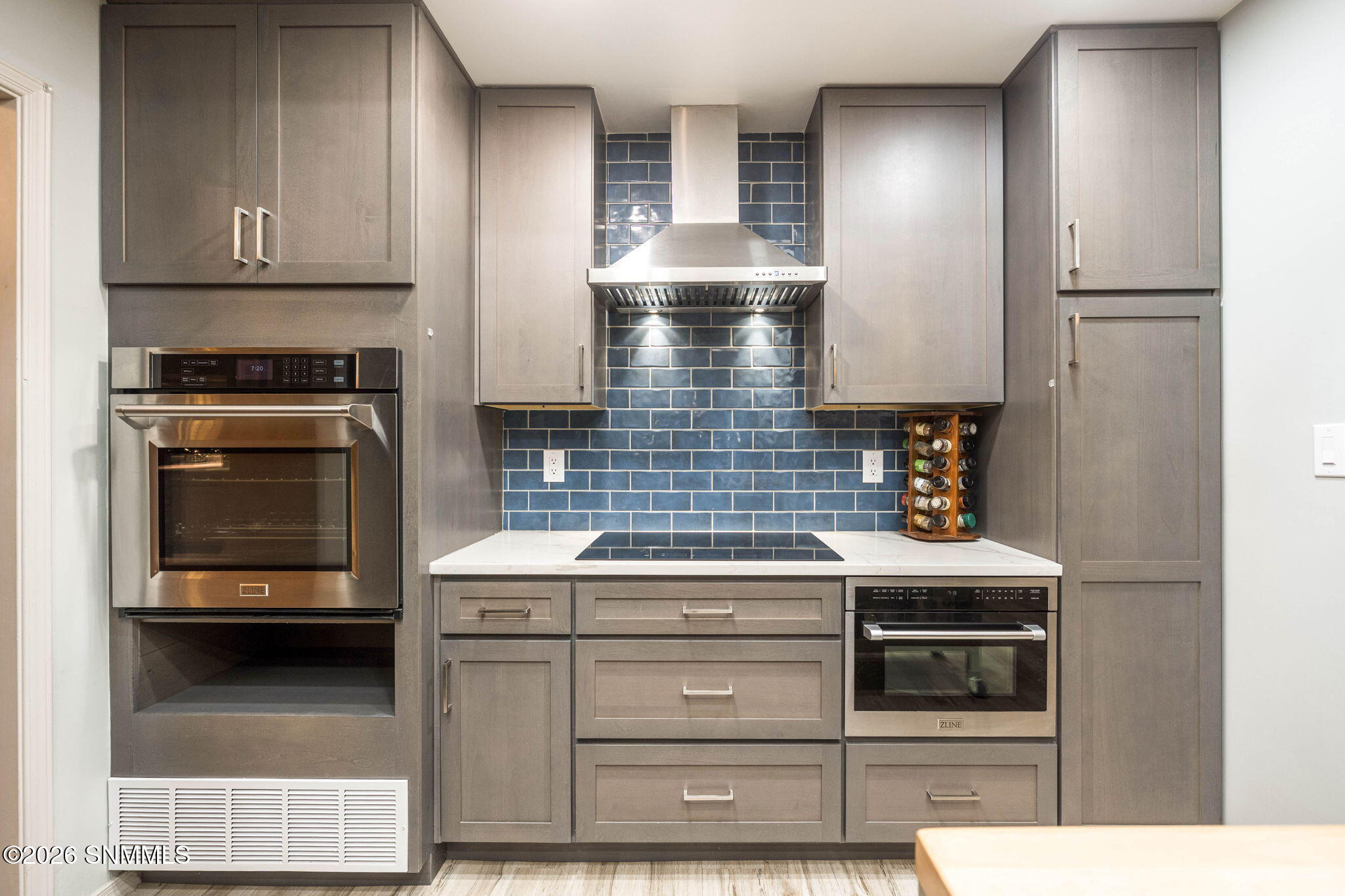 1 2444 Eldorado Ct. Las Cruces NM Z Real