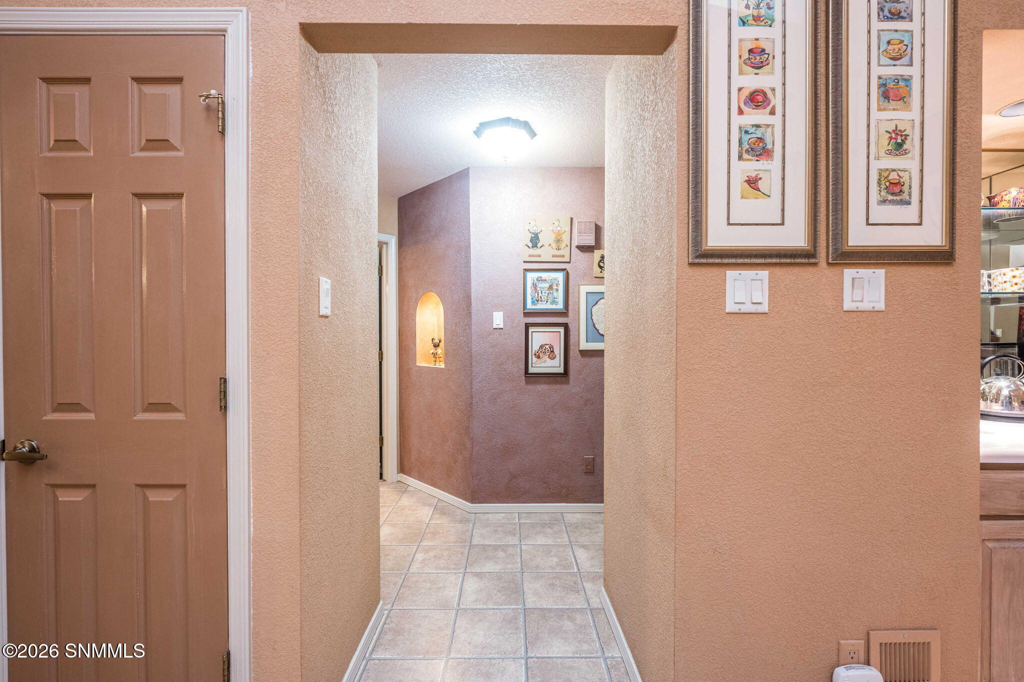 1 2444 Eldorado Ct. Las Cruces NM Z Real