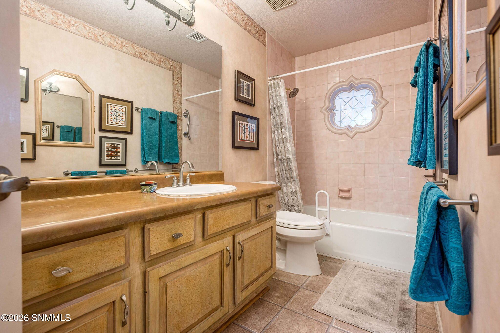 1 2444 Eldorado Ct. Las Cruces NM Z Real