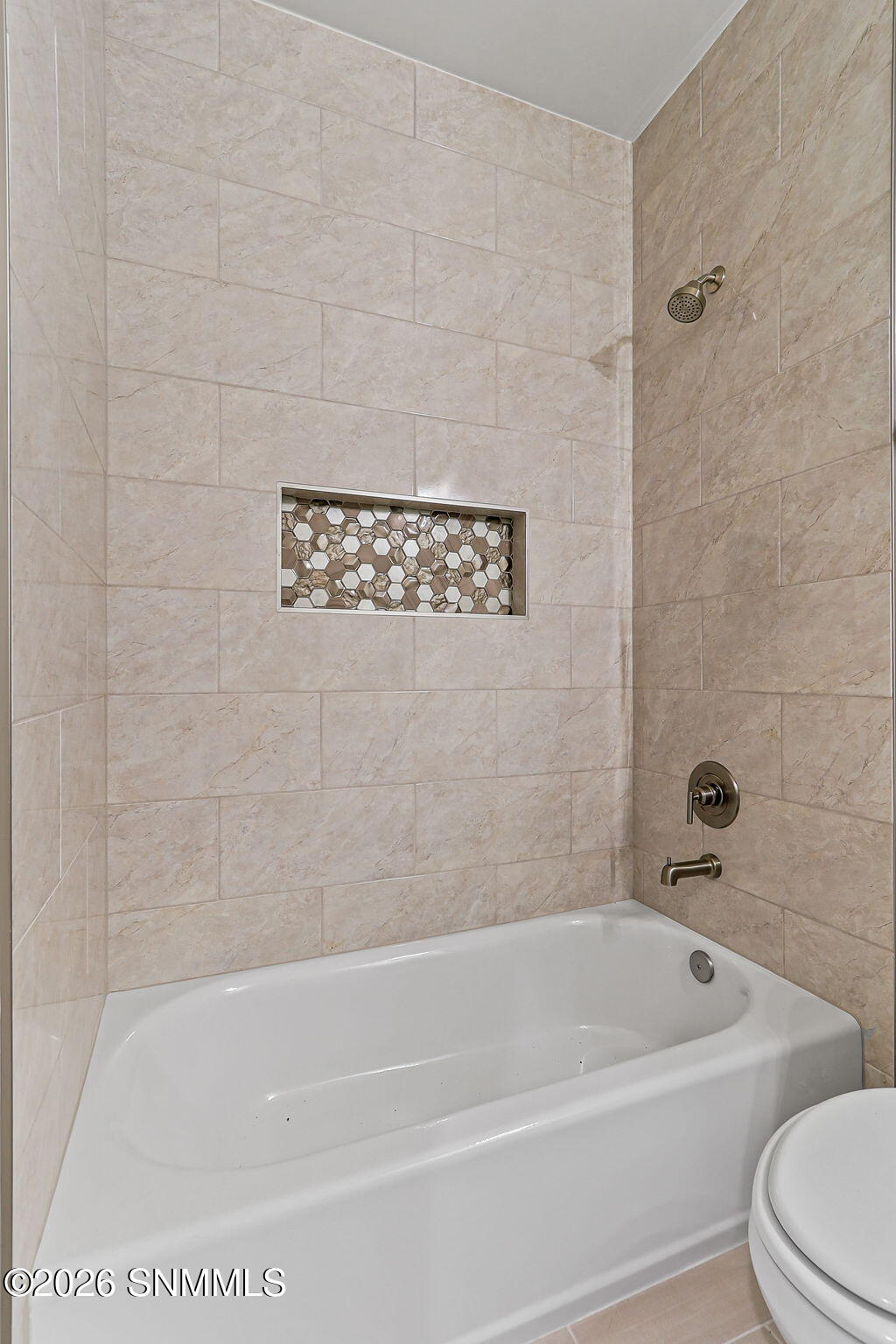 Guest Tub/Shower