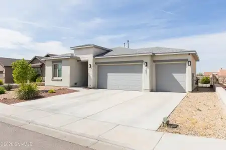 1421 Lenox Avenue, Las Cruces, New Mexico 88005, 4 Bedrooms Bedrooms, ,2.5 BathroomsBathrooms,Residential,For Sale,Lenox,2601038