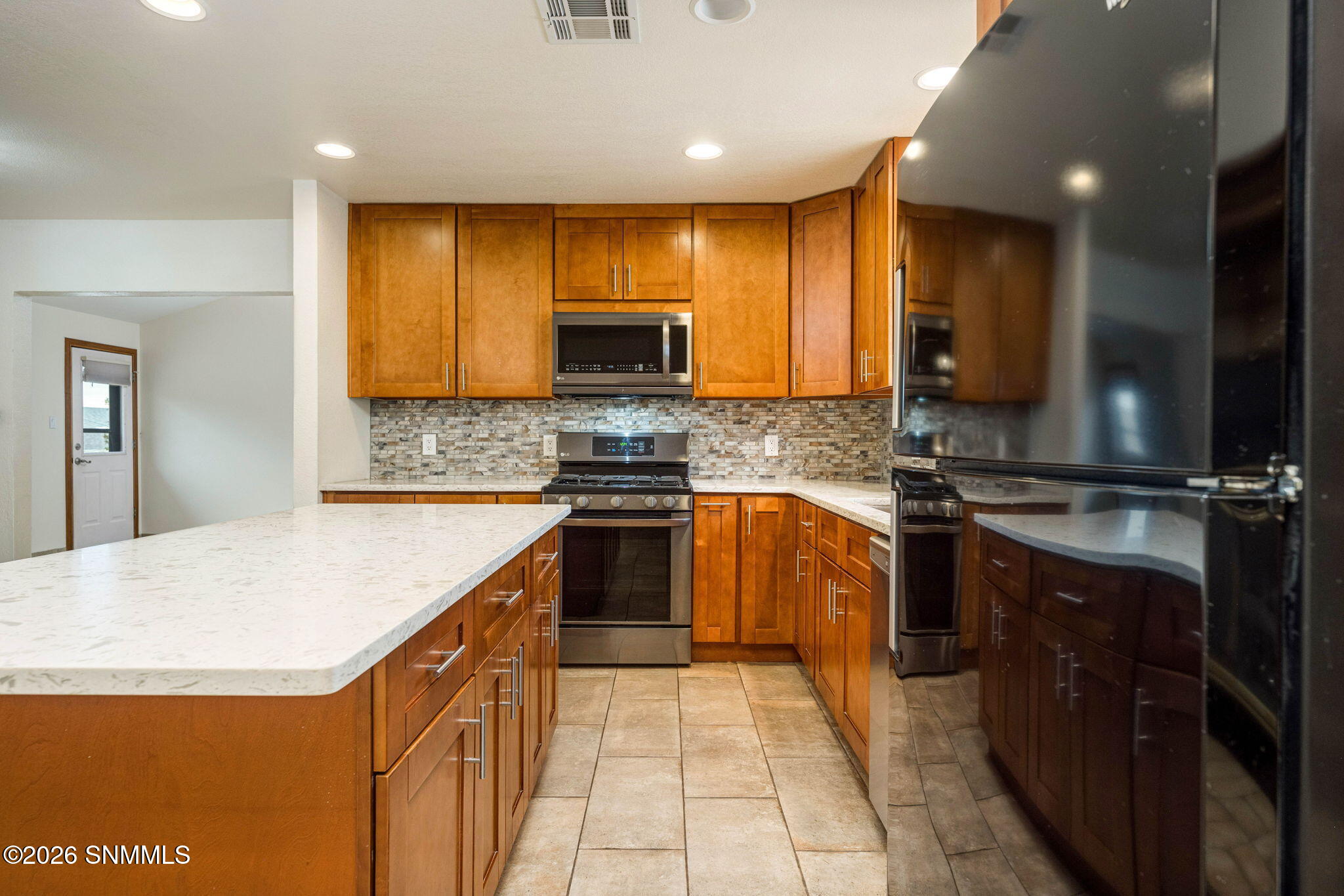 13-web-or-mls-Snappin Homes (Homestead70