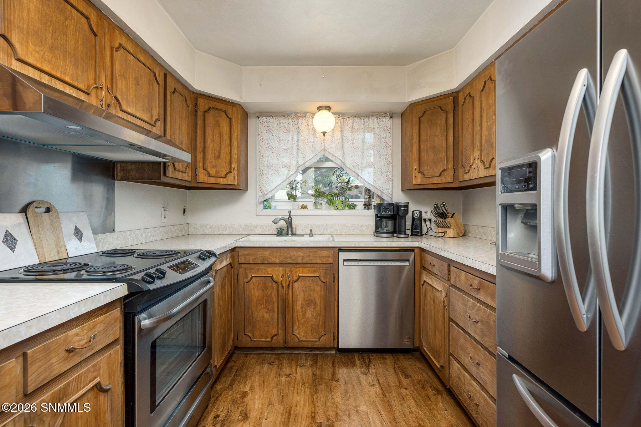 14-web-or-mls-Snappin Homes (Crescent198