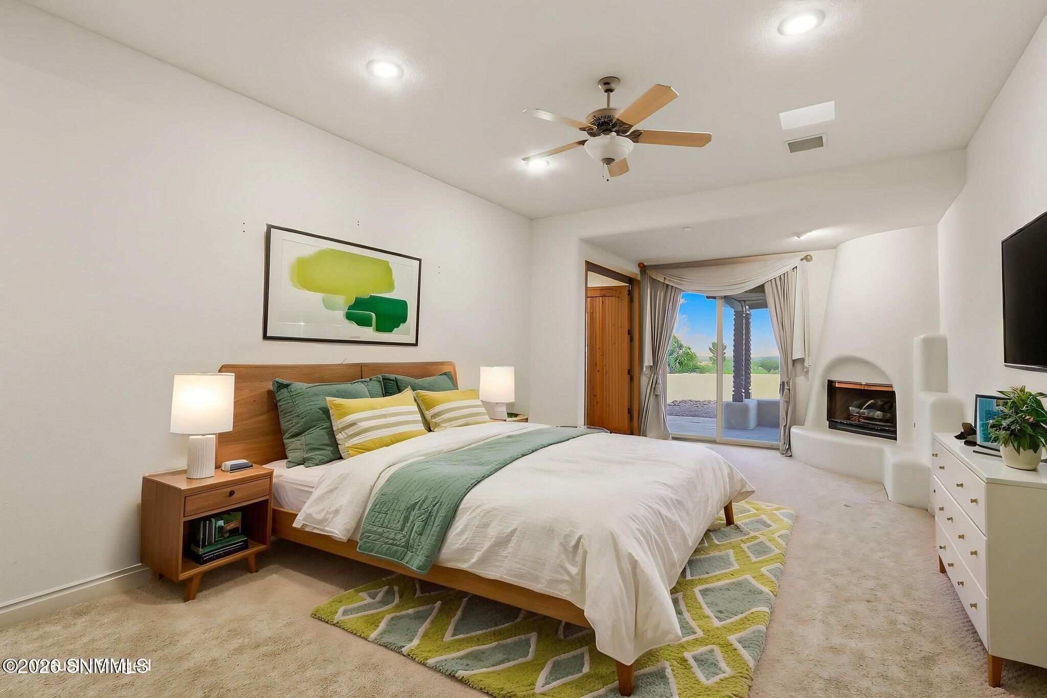 46-web-or-mls-IMG_7711 virtually staged