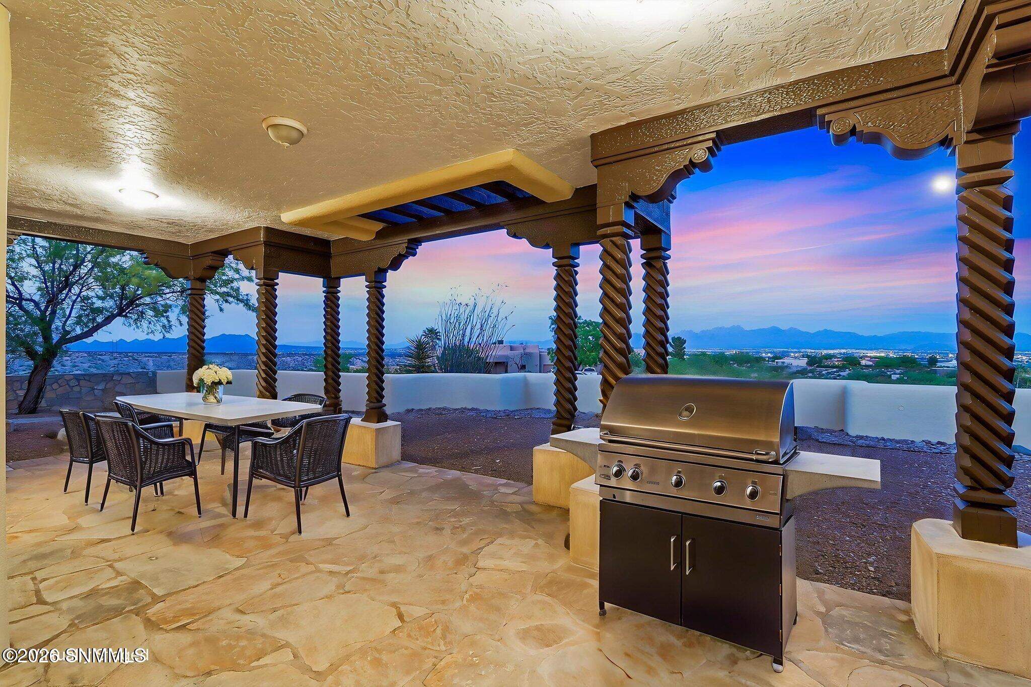 84-web-or-mls-IMG_8040 virtually staged