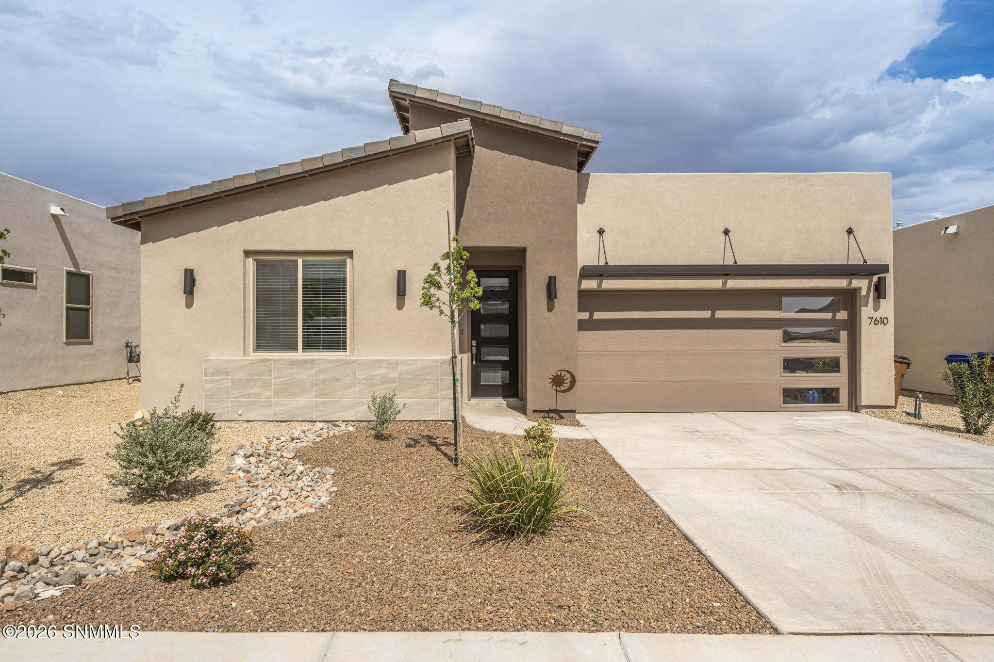 1-web-or-mls-Snappin Homes (BlueStar7610