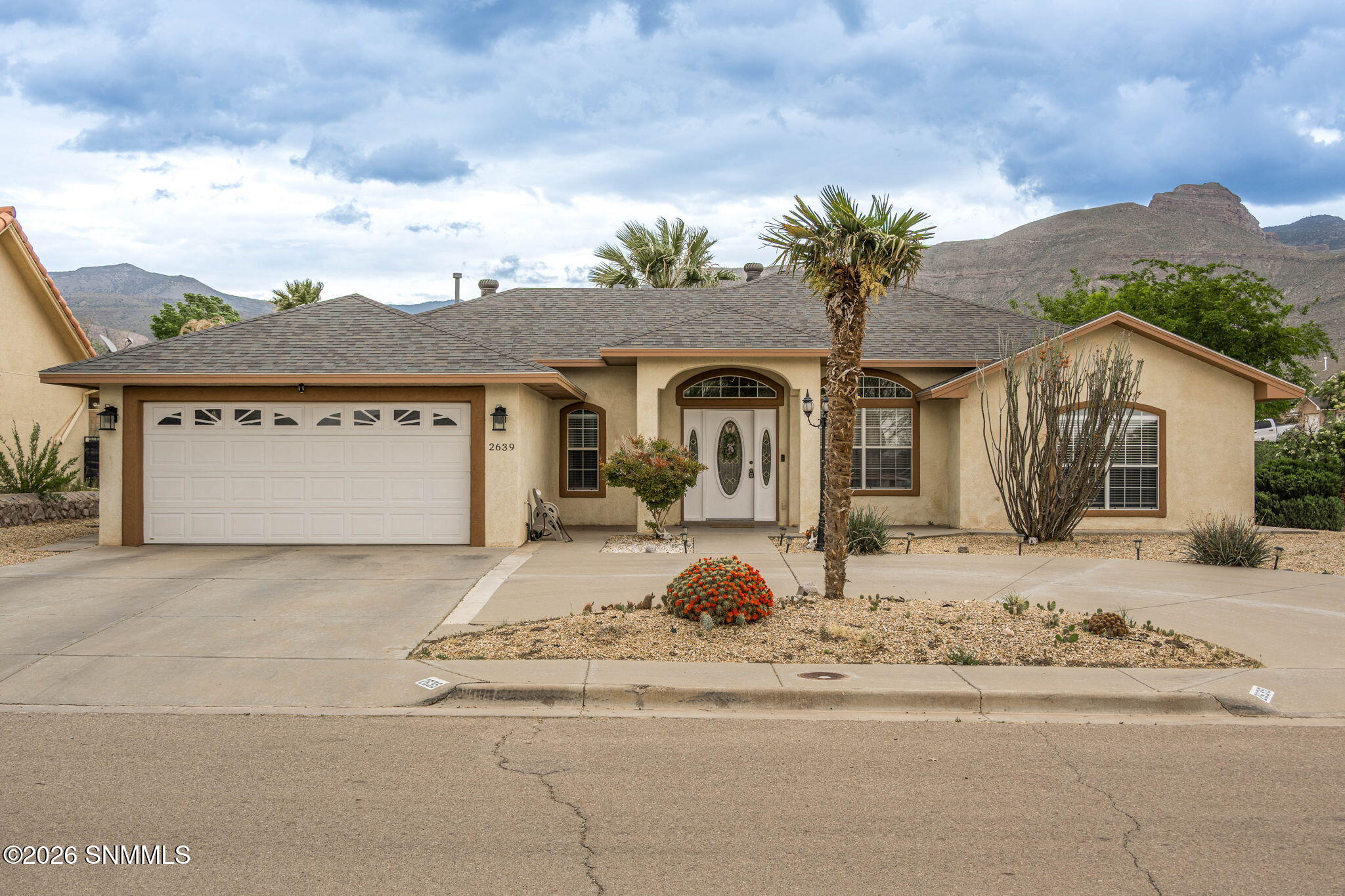 1-web-or-mls-Snappin Homes (Oakmont2639)