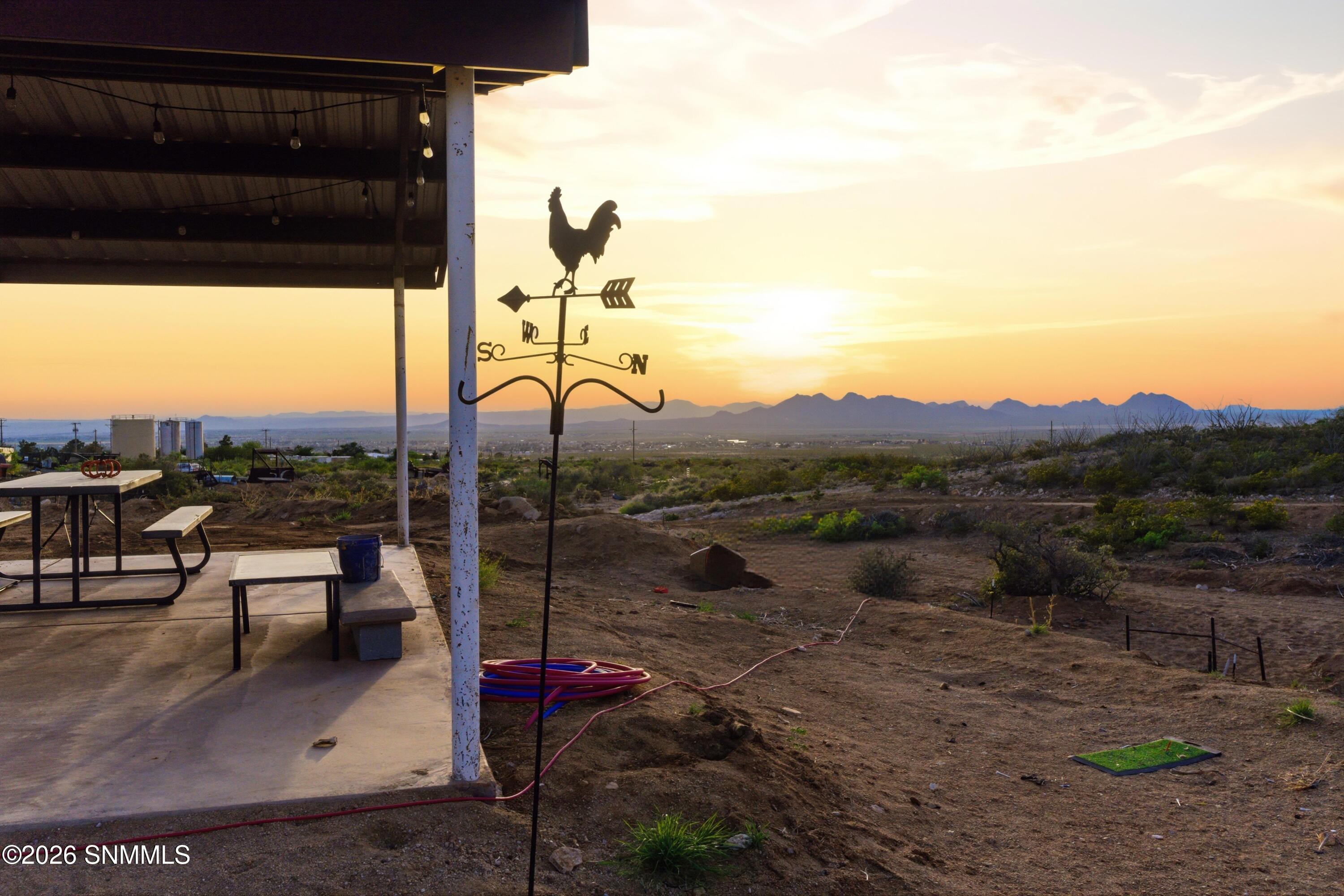 Sunset Pic Porch - CR-087