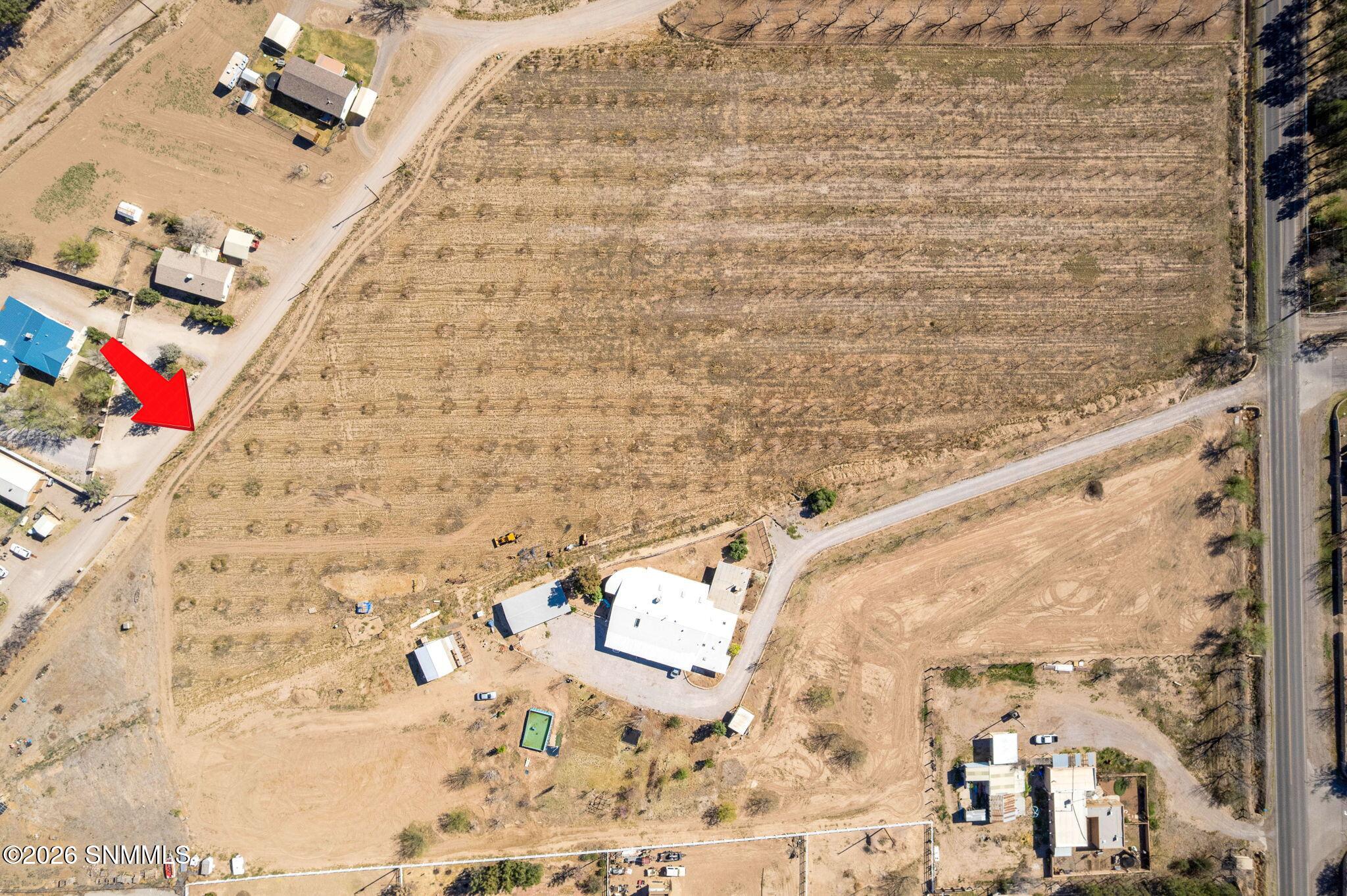 Red Arrow Lot 1 Photo