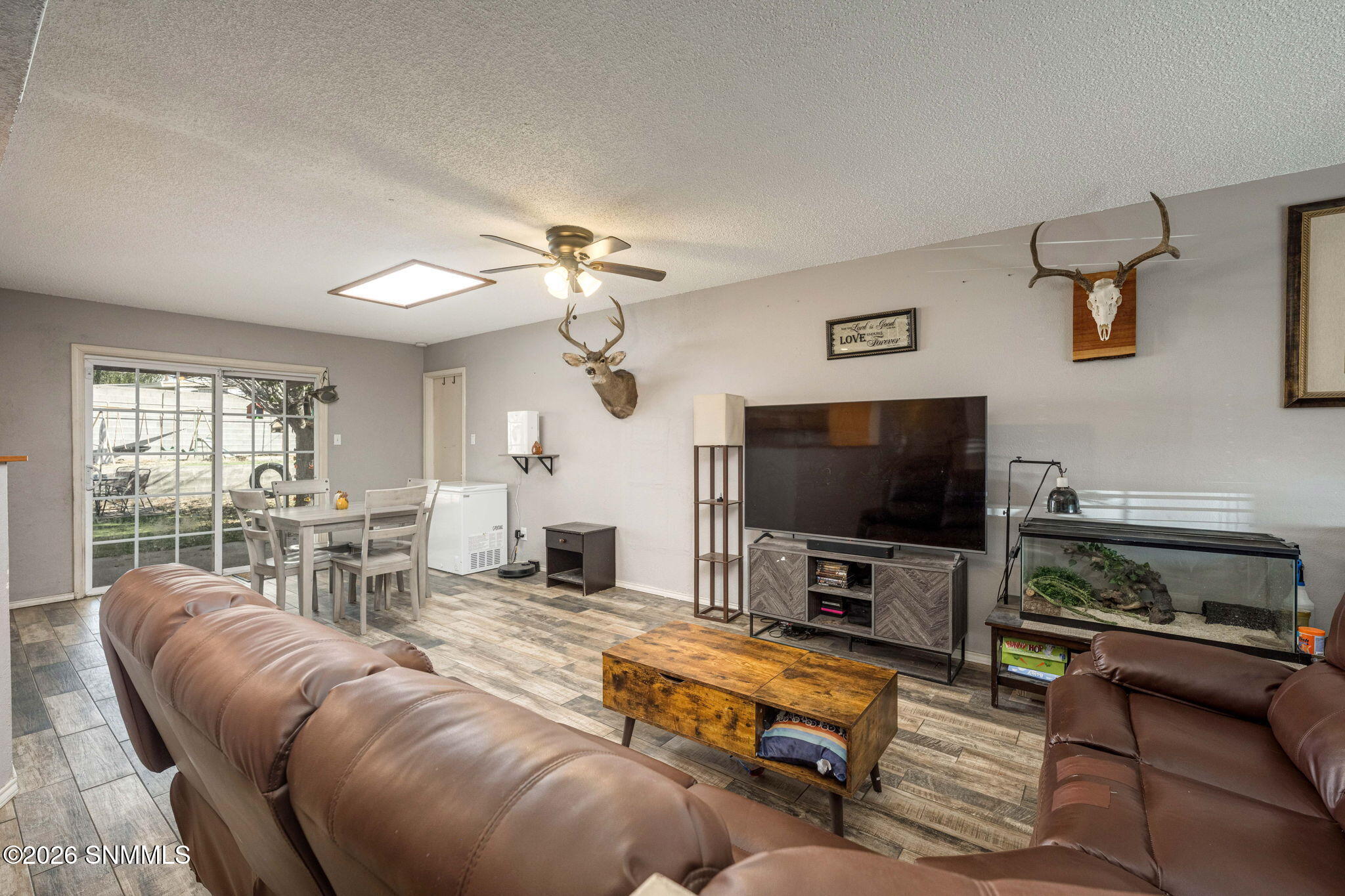 5-web-or-mls-Snappin Homes (Louise1921)-