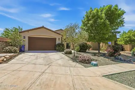 3702 San Clemente Avenue, Las Cruces, New Mexico 88012, 3 Bedrooms Bedrooms, ,1.75 BathroomsBathrooms,Residential,For Sale,San Clemente,2601093