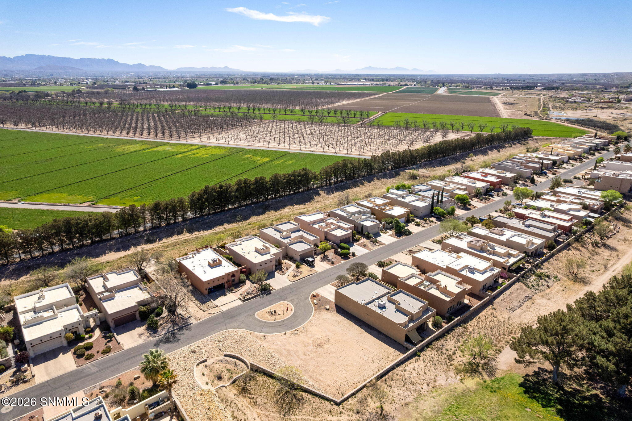 8-web-or-mls-Snappin Homes (FairwayVilla