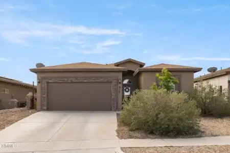 917 Bronze Hill Avenue, Santa Teresa, New Mexico 88008, 4 Bedrooms Bedrooms, ,3 BathroomsBathrooms,Residential,For Sale,Bronze Hill,2601123