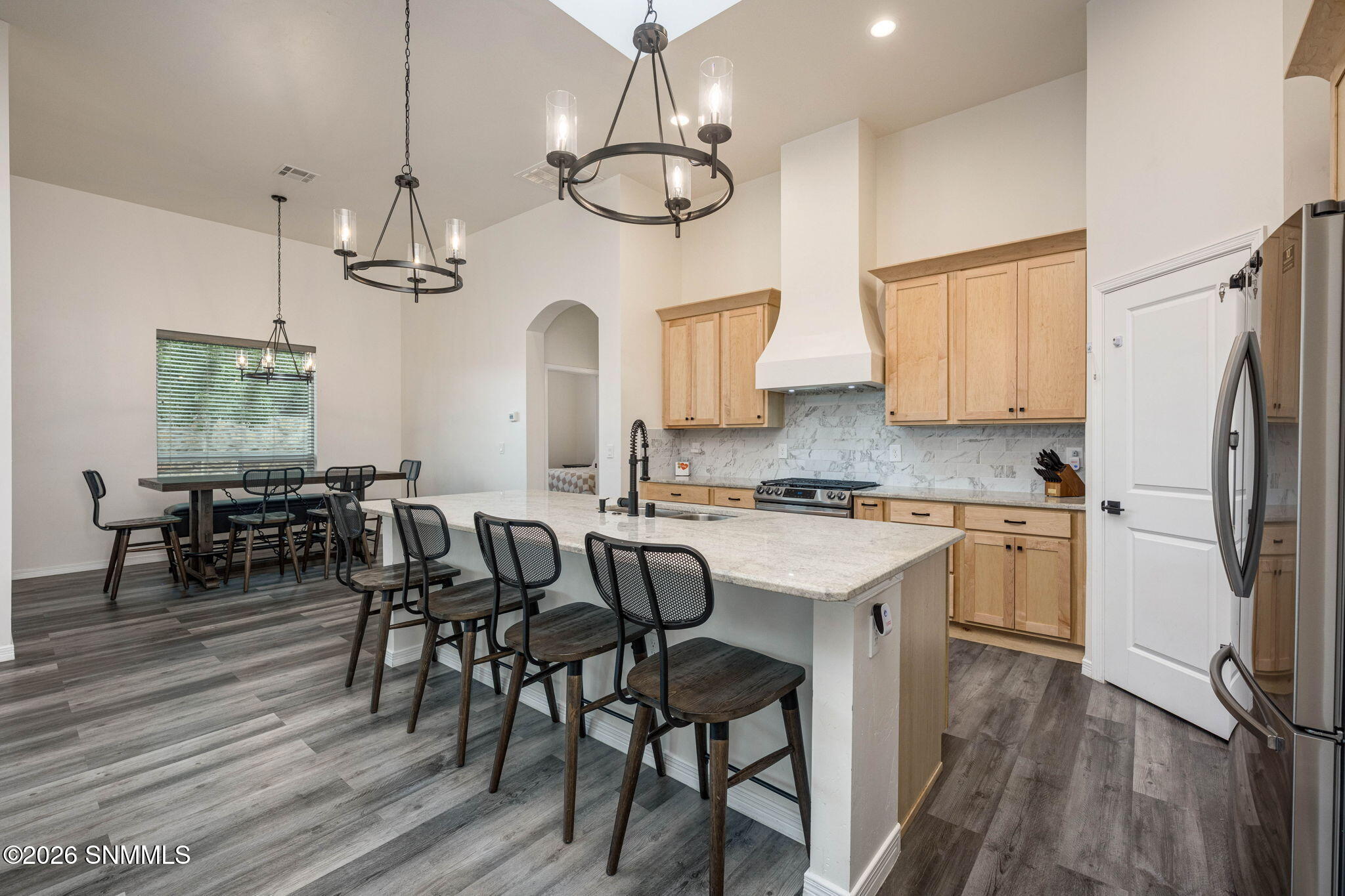 17-web-or-mls-Snappin Homes (Arosa6041)-