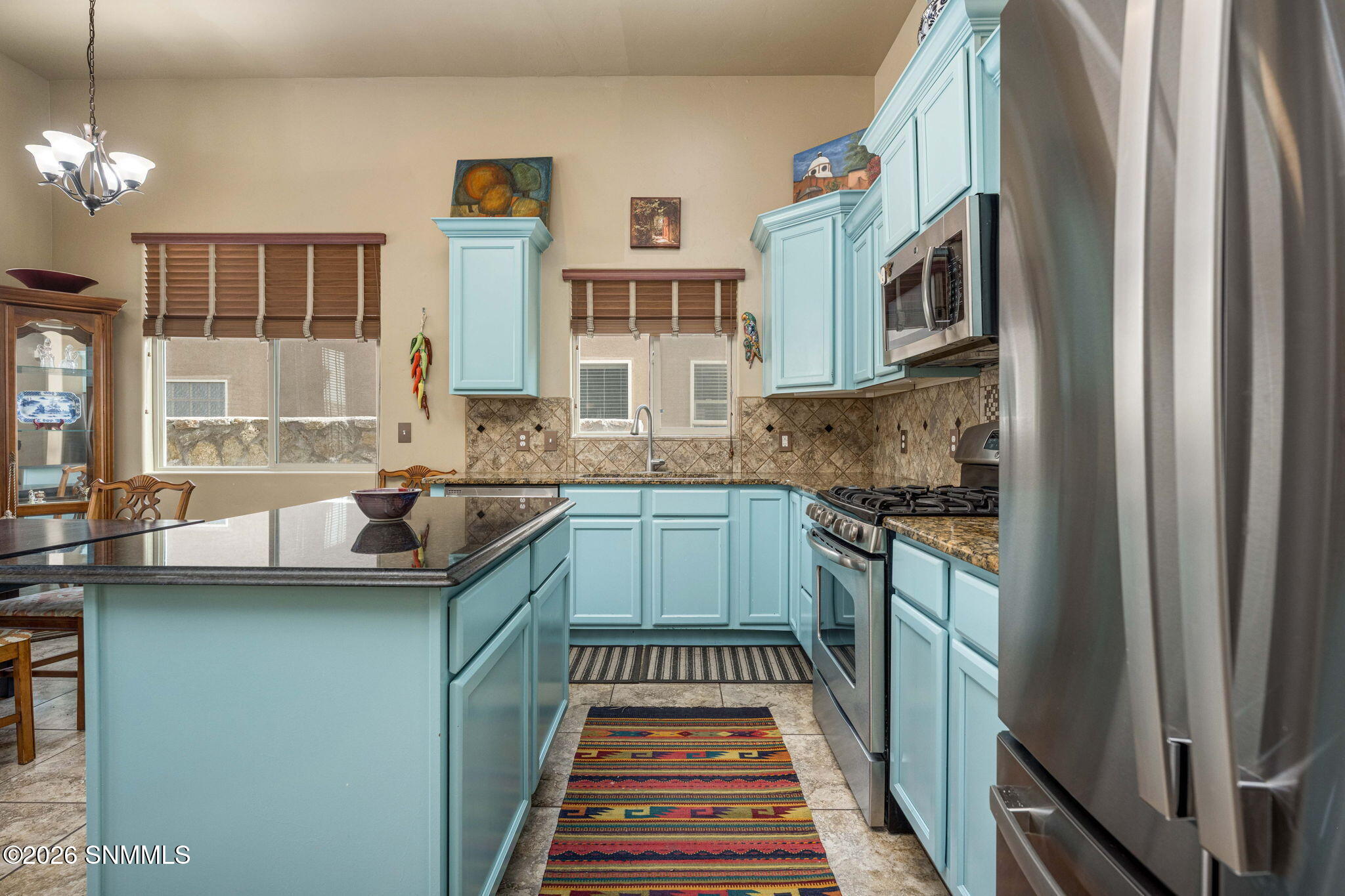 11-web-or-mls-Snappin Homes (Seville4116