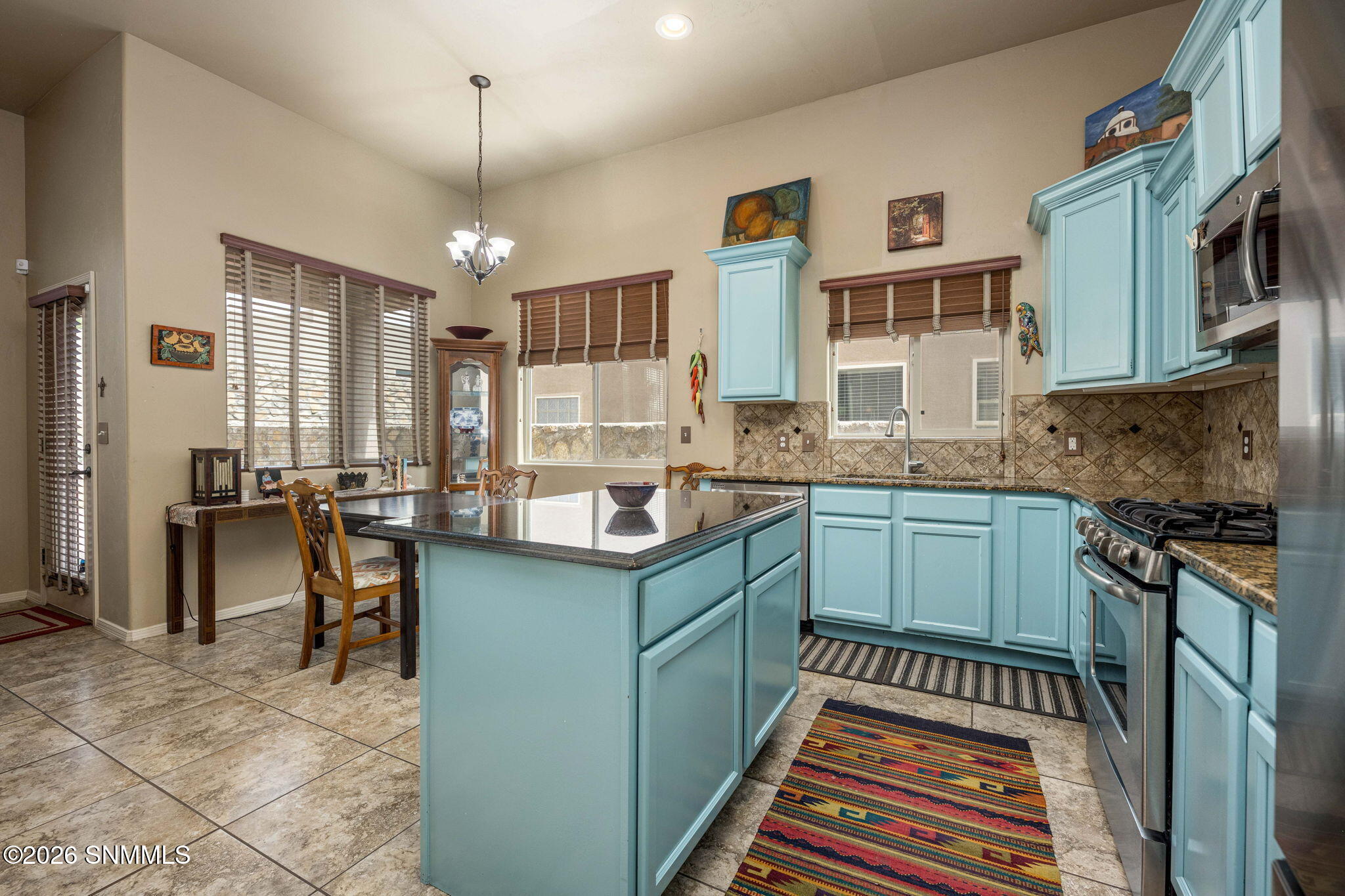 14-web-or-mls-Snappin Homes (Seville4116