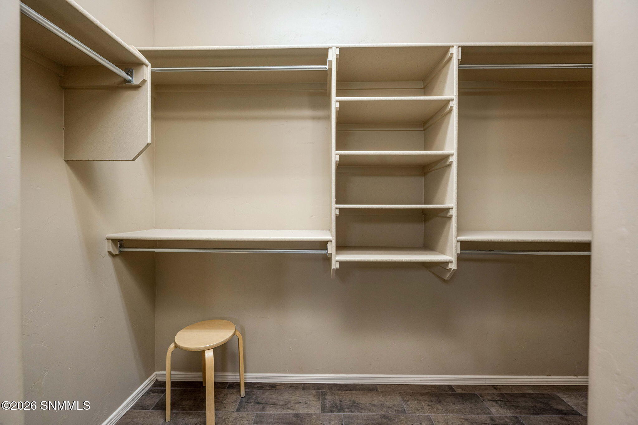 23-web-or-mls-Snappin Homes (Seville4116