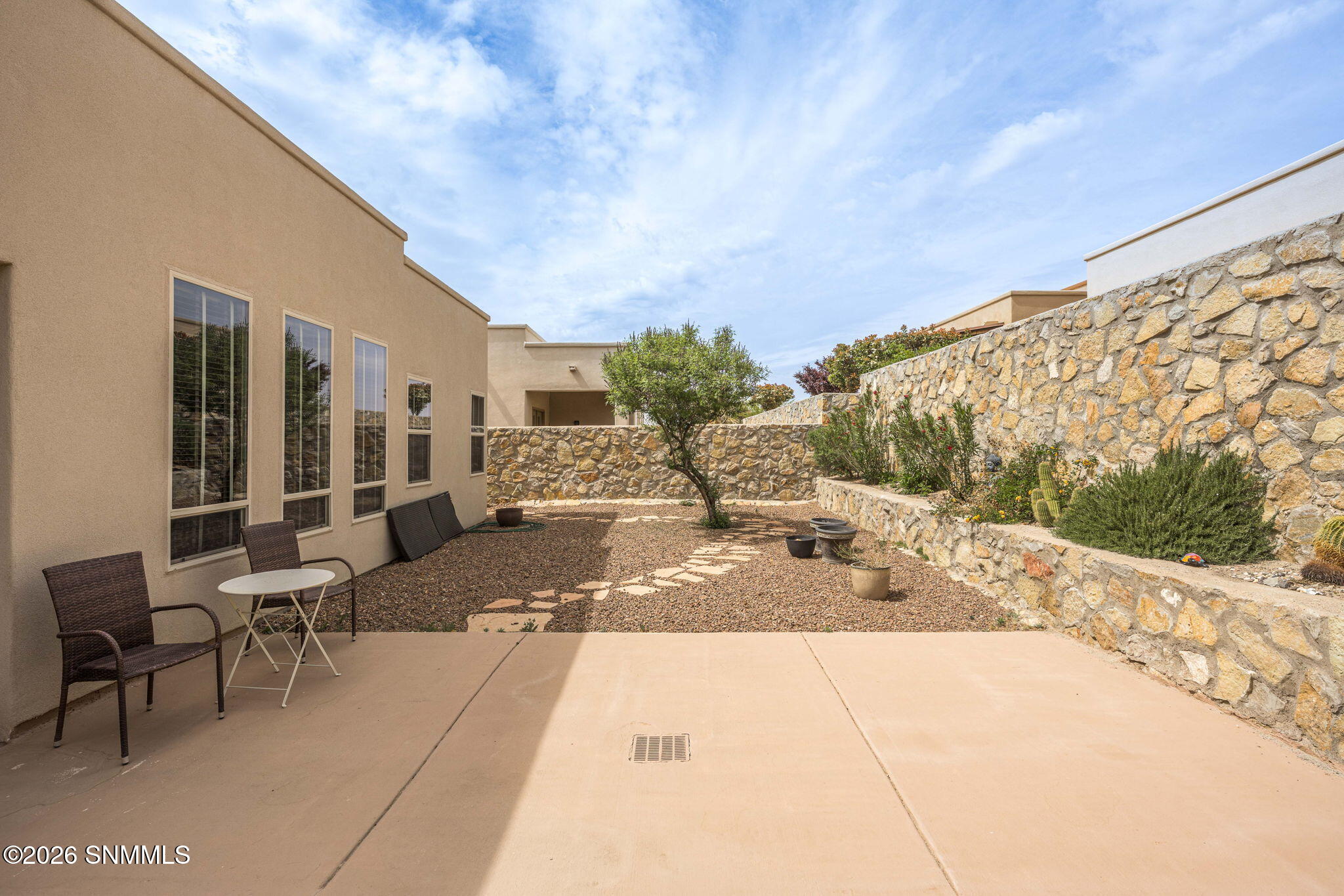 30-web-or-mls-Snappin Homes (Seville4116