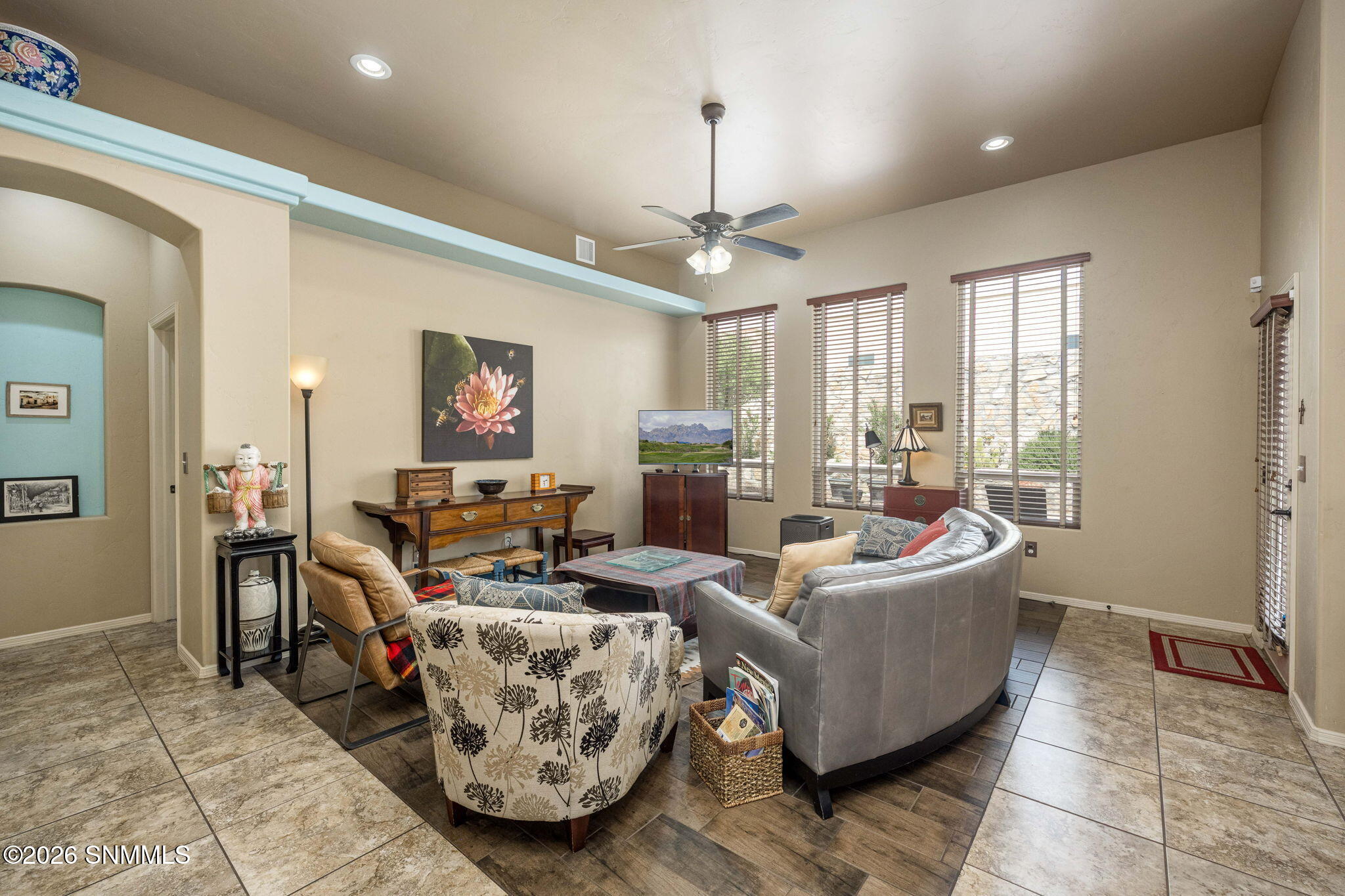 7-web-or-mls-Snappin Homes (Seville4116)